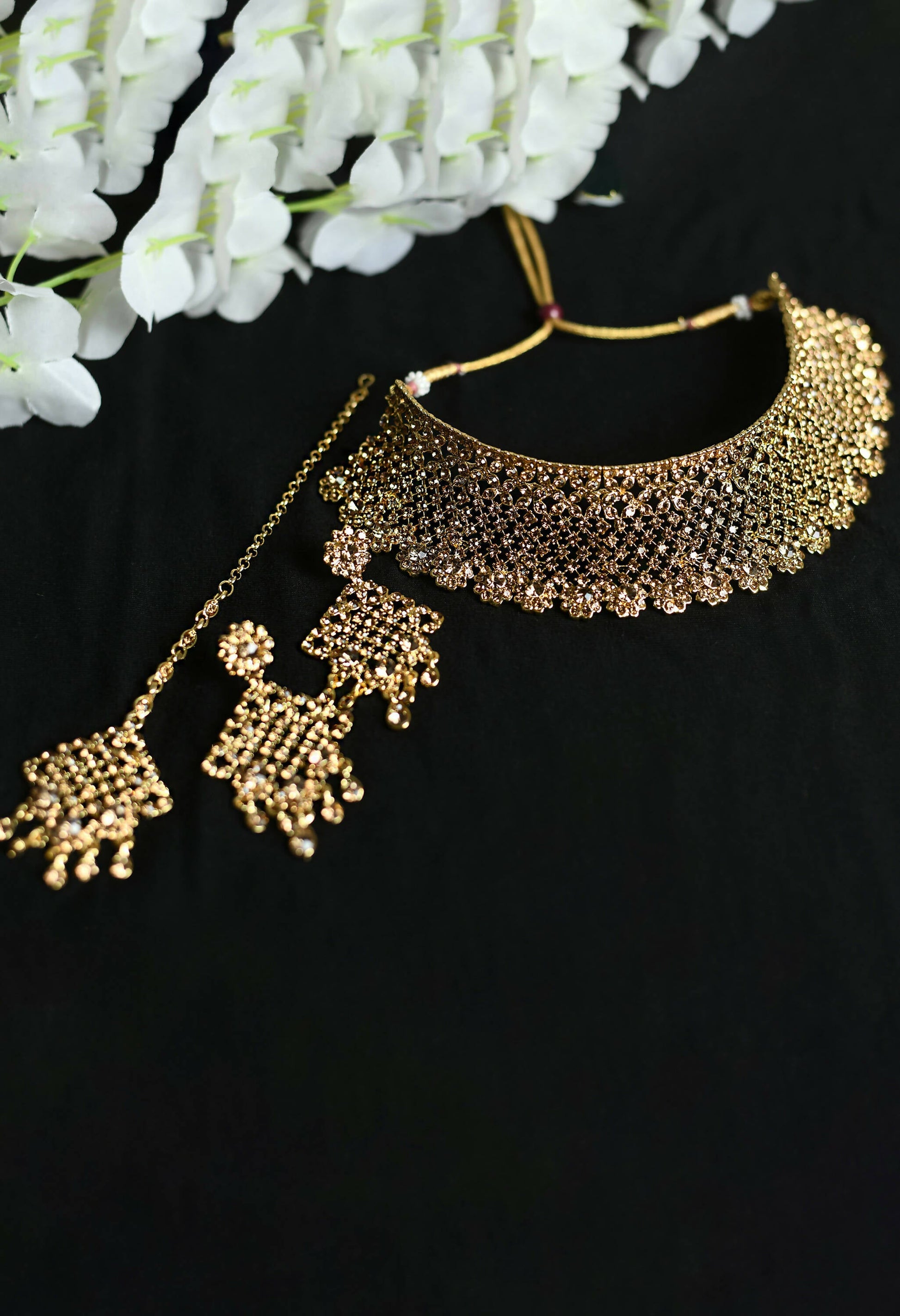 Mominos Fashion Johar Kamal Traditional Rajwadi Design Heavy Golden Color Choker Set | Swadesiicart