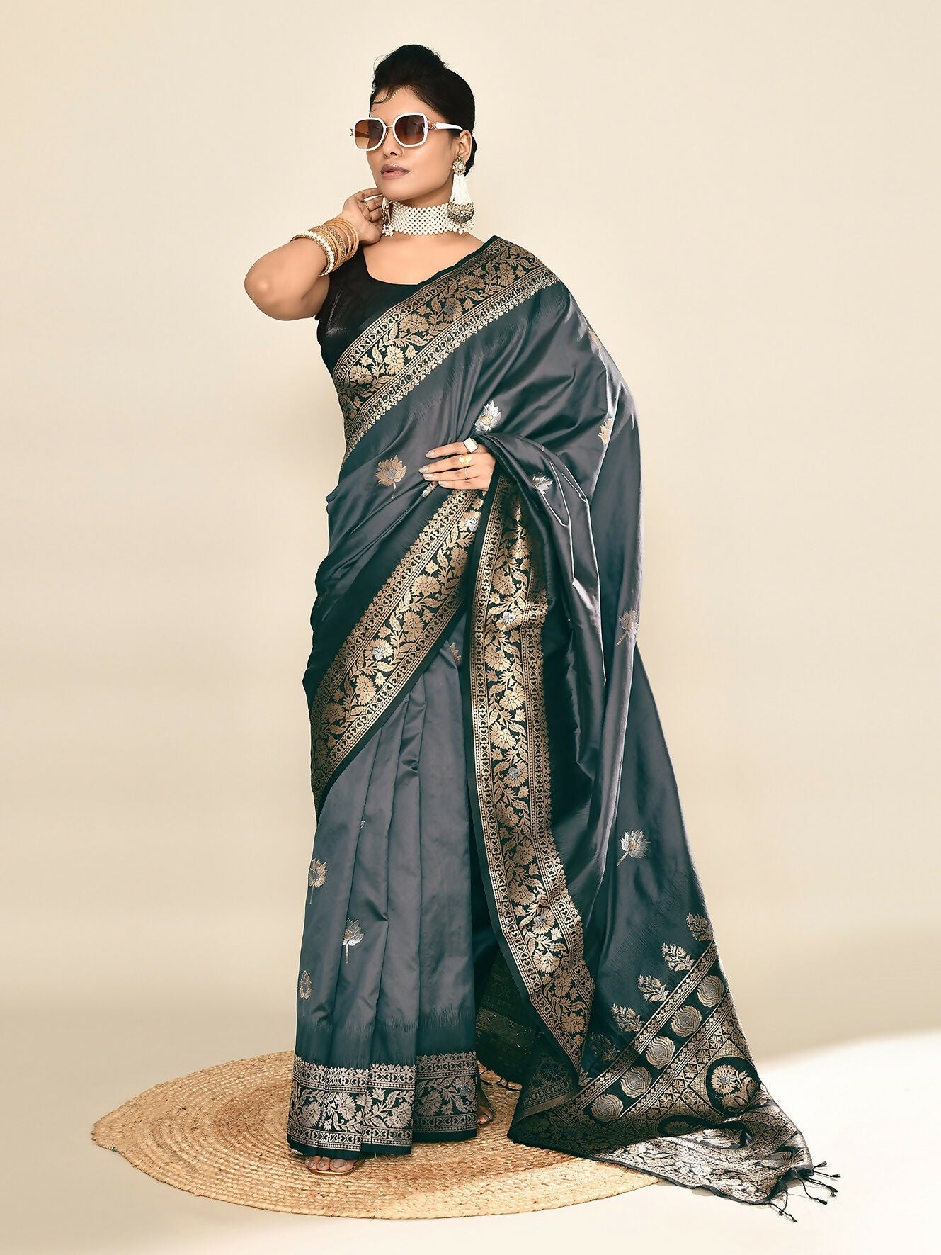 Joban Fashion Grey & Black Plain With Weaving Border Banarasi Silk Sarees | Swadesiicart