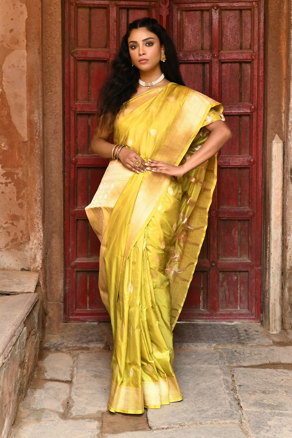 Joban Fashion Yellow Pure Katan Pure Handloom Banarasi Silk Saree | Swadesiicart