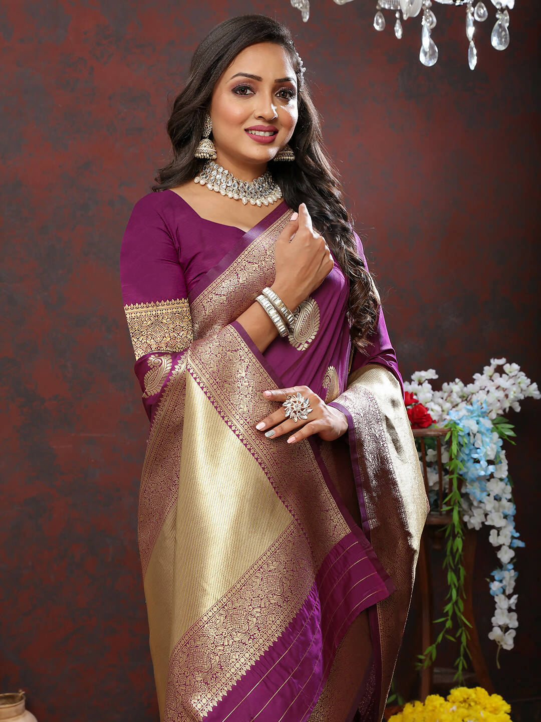 Lorenvalley Fashion Wine Soft Silk Woven Design Gold Zari Weaving Saree - Swadesiicart