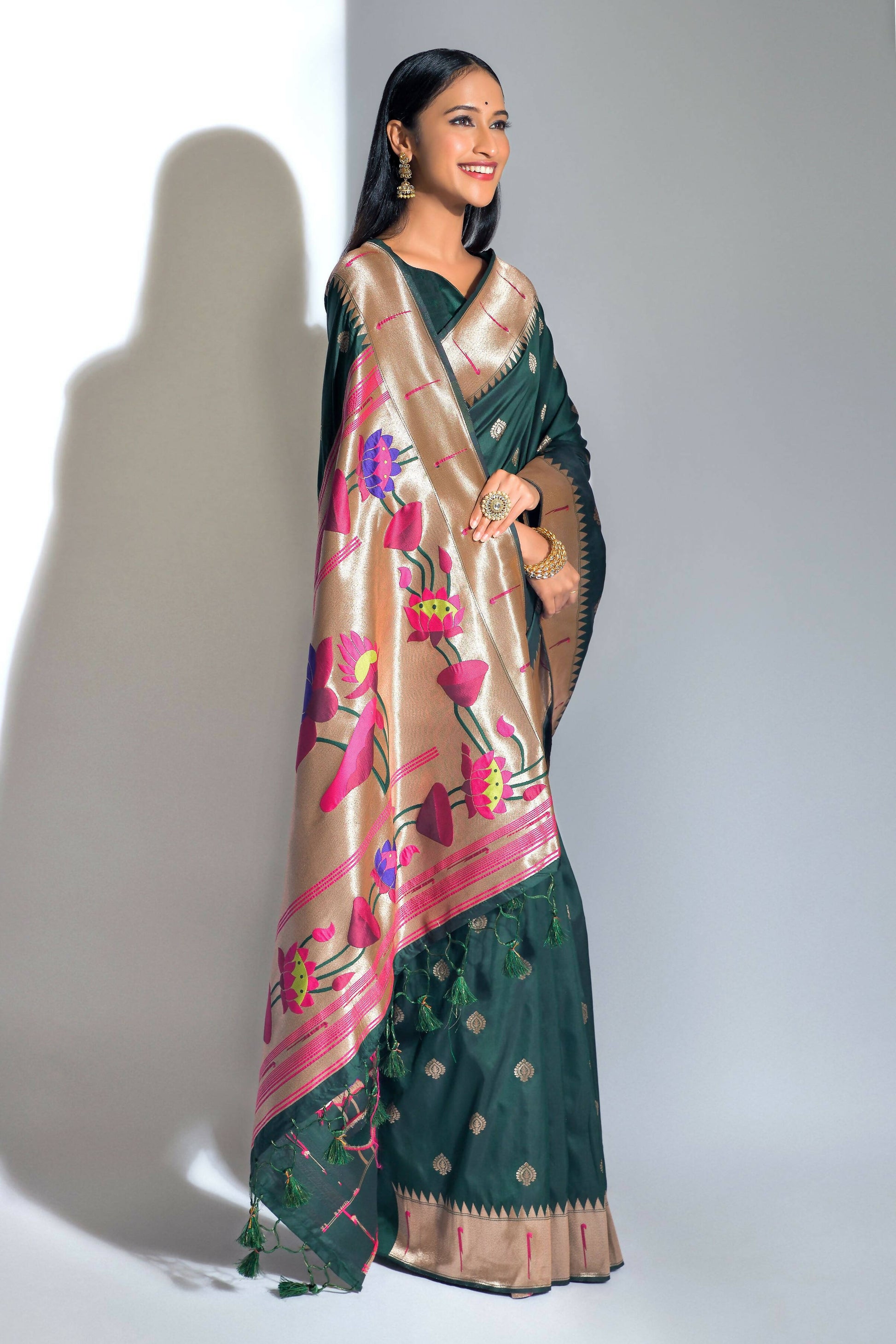 Vishnu Weaves Women's Bottle Green Paithani Silk Zari Woven Saree with Unstitched Blouse - Swadesiicart