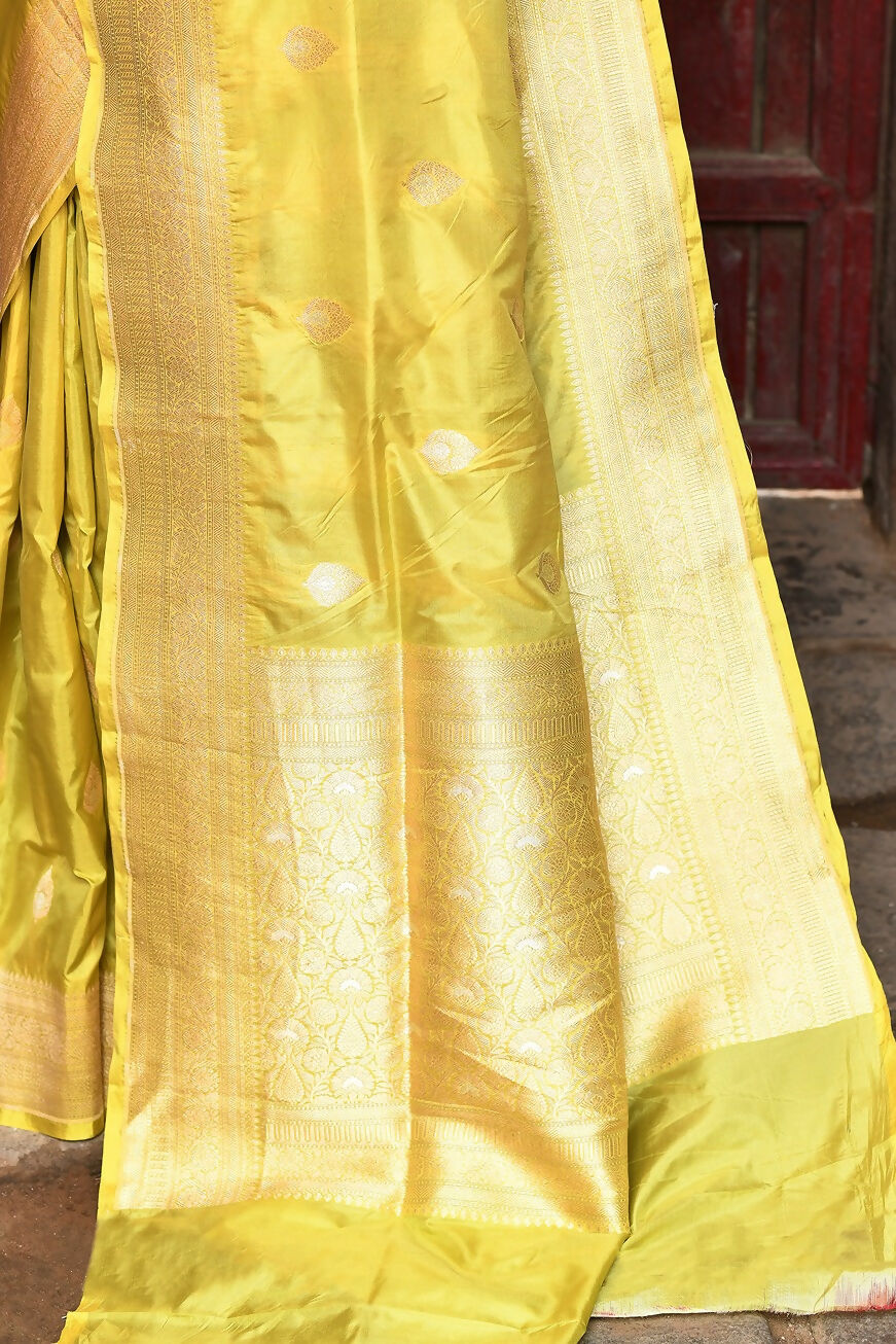 Joban Fashion Yellow Pure Katan Pure Handloom Banarasi Silk Saree | Swadesiicart