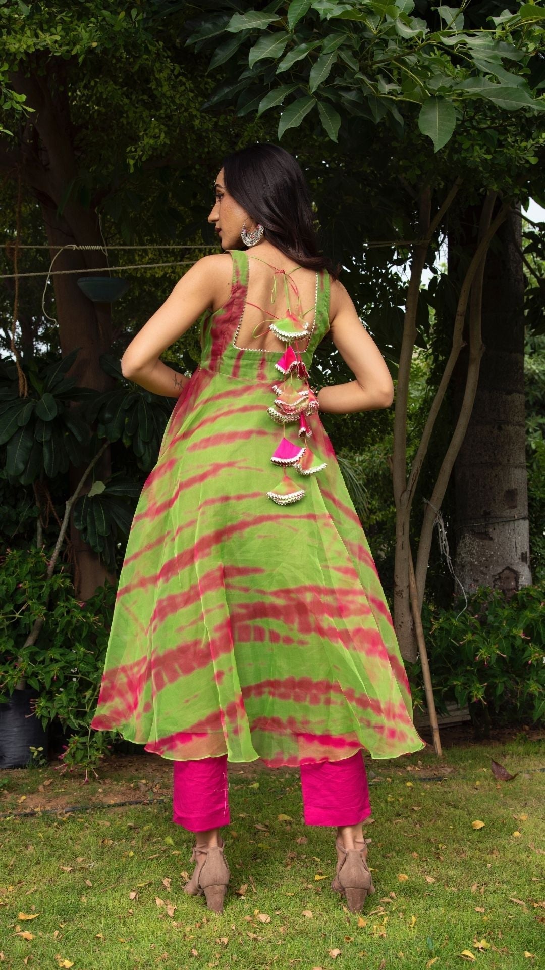 Pomcha Jaipur Tie And Dye Green Organza Anarkali Set | Swadesiicart