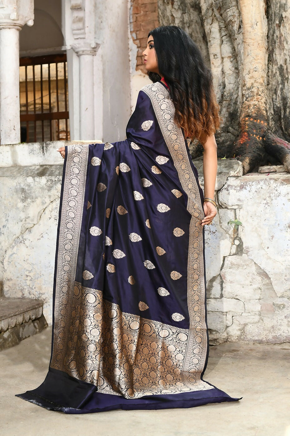 Joban Fashion Navy Blue Pure Katan Pure Handloom Banarasi Silk Saree | Swadesiicart