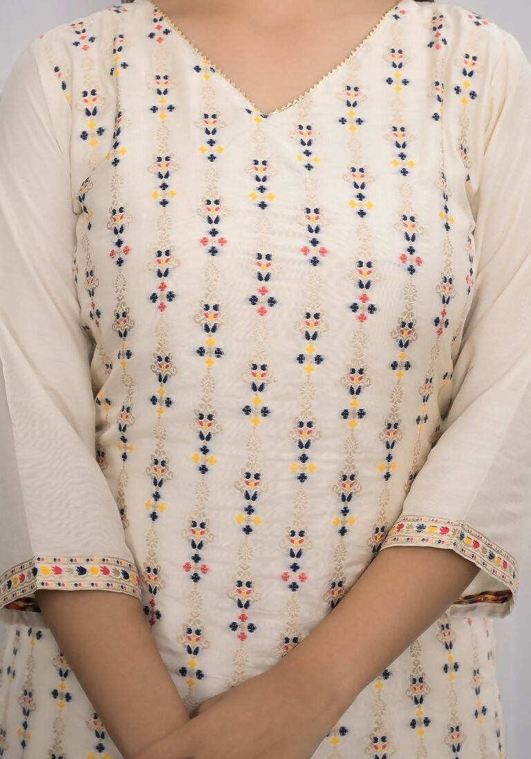 Cream Jequard Silk Embroidery with Thread and sequence Stitched Suit With Dupatta - Tanisha | Swadesiicart