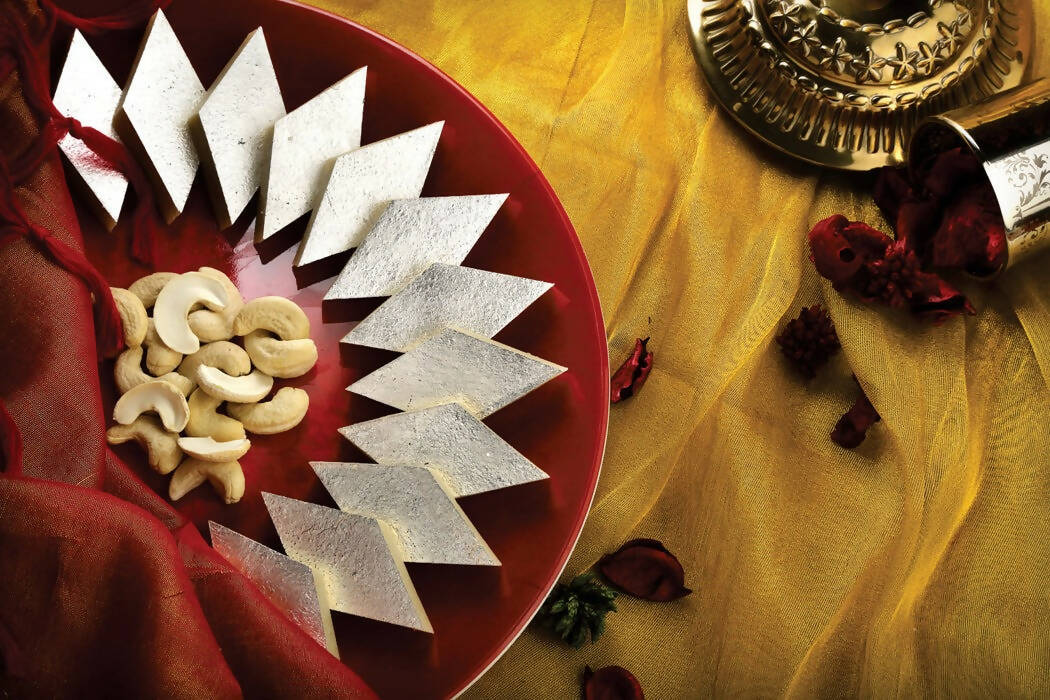 Agra Sweets Kaju Katli | Swadesiicart