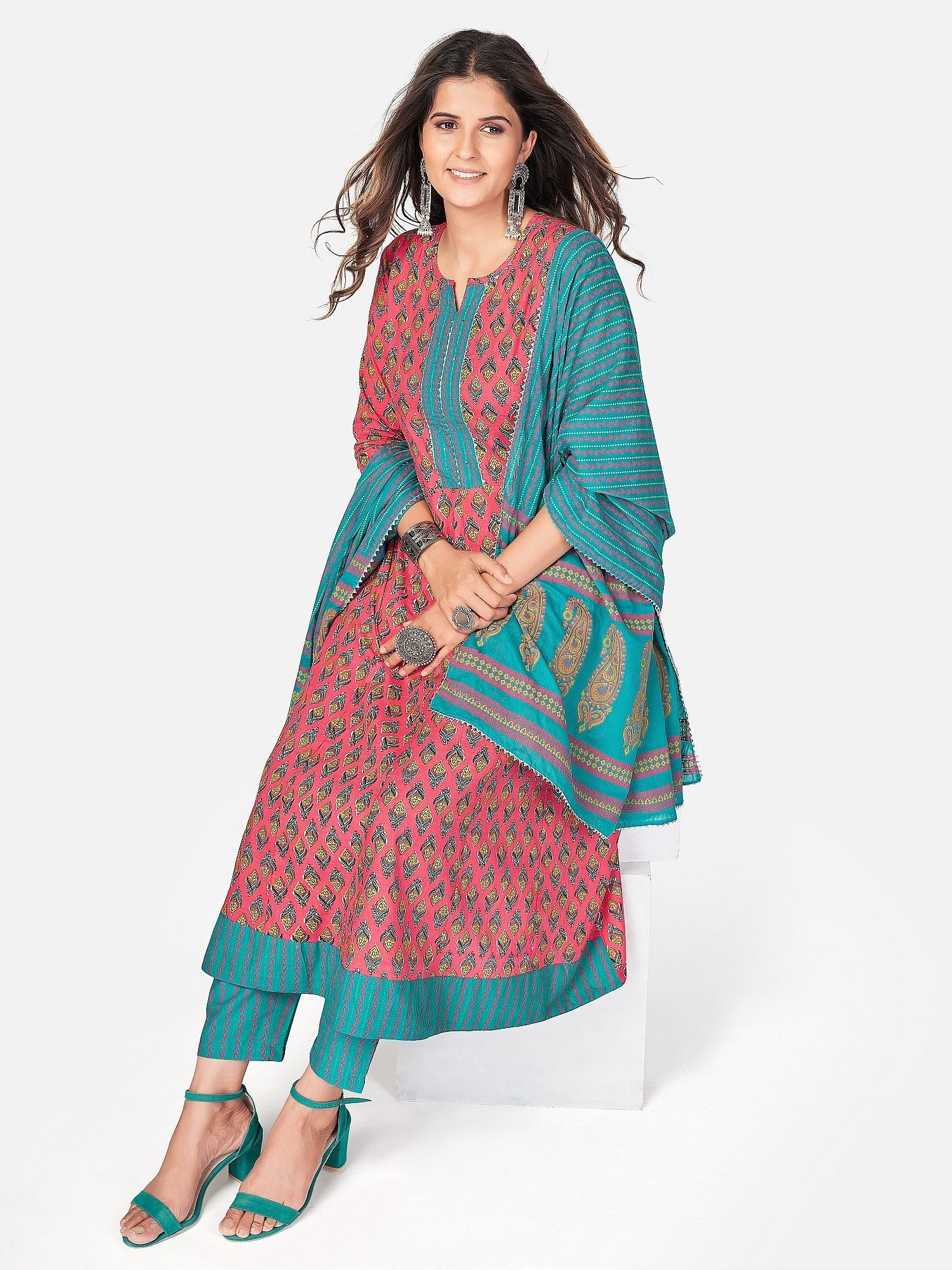 NOZ2TOZ Women Dark Pink Cotton Kurta With Pant & Dupatta (3pcs Set) - Swadesiicart