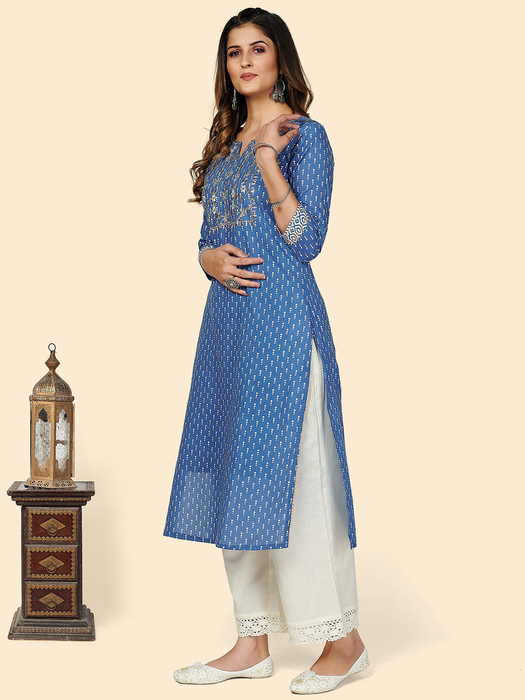 NOZ2TOZ Women's Printed & Embroidered Straight Cotton Blue Stitched Kurta - Swadesiicart