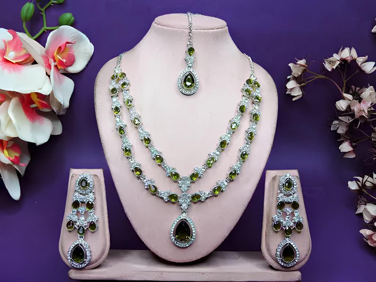 Jewel City Teardrop Bridal Necklace Set with Earrings & Maang Tikka - Ethnic Wedding Jewelry for Brides & Parties | Swadesiicart