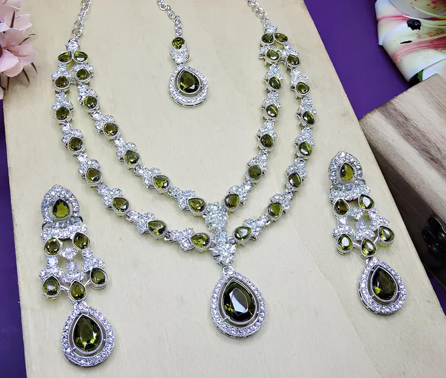 Jewel City Teardrop Bridal Necklace Set with Earrings & Maang Tikka - Ethnic Wedding Jewelry for Brides & Parties | Swadesiicart