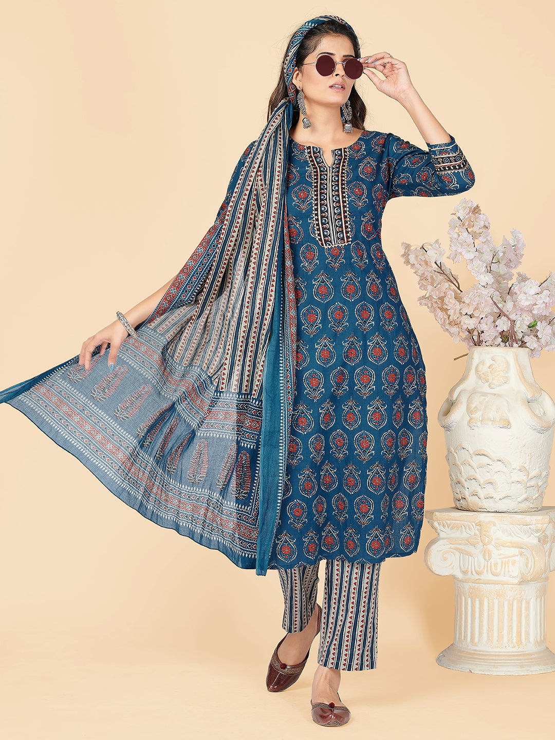 NOZ2TOZ Women's Blue Kurta & Pant With Dupatta- (3pcs set) - Swadesiicart