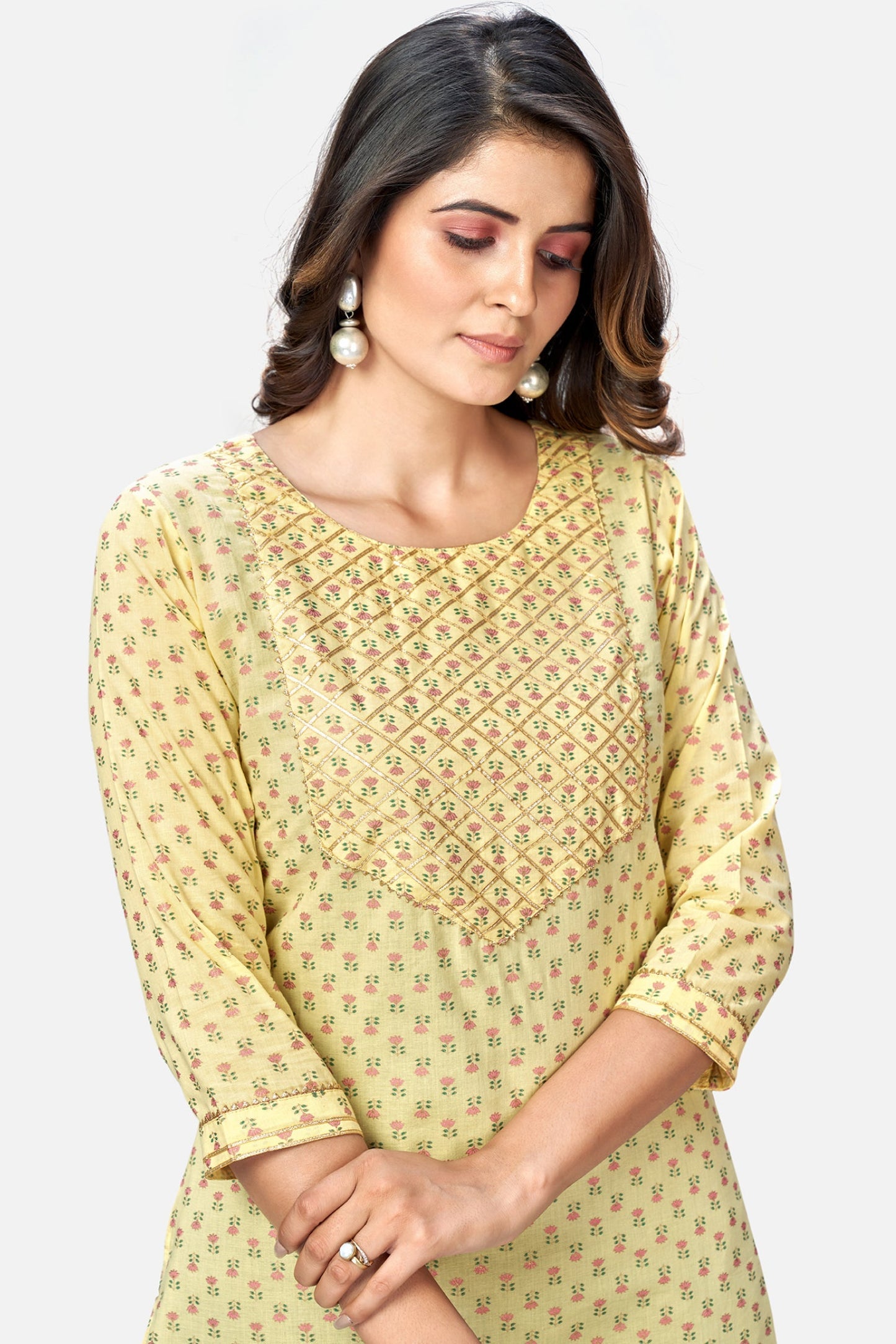 NOZ2TOZ Women's Foil Print & Gota Patti Work Straight Cotton Yellow Kurta Pant With Dupatta - Swadesiicart