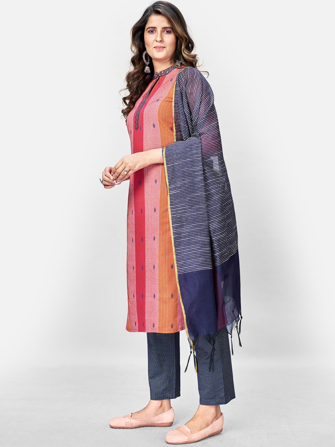 NOZ2TOZ Women's Printed Multicolour Kurta & Pant With Dupatta Set (3pcs set) - Swadesiicart
