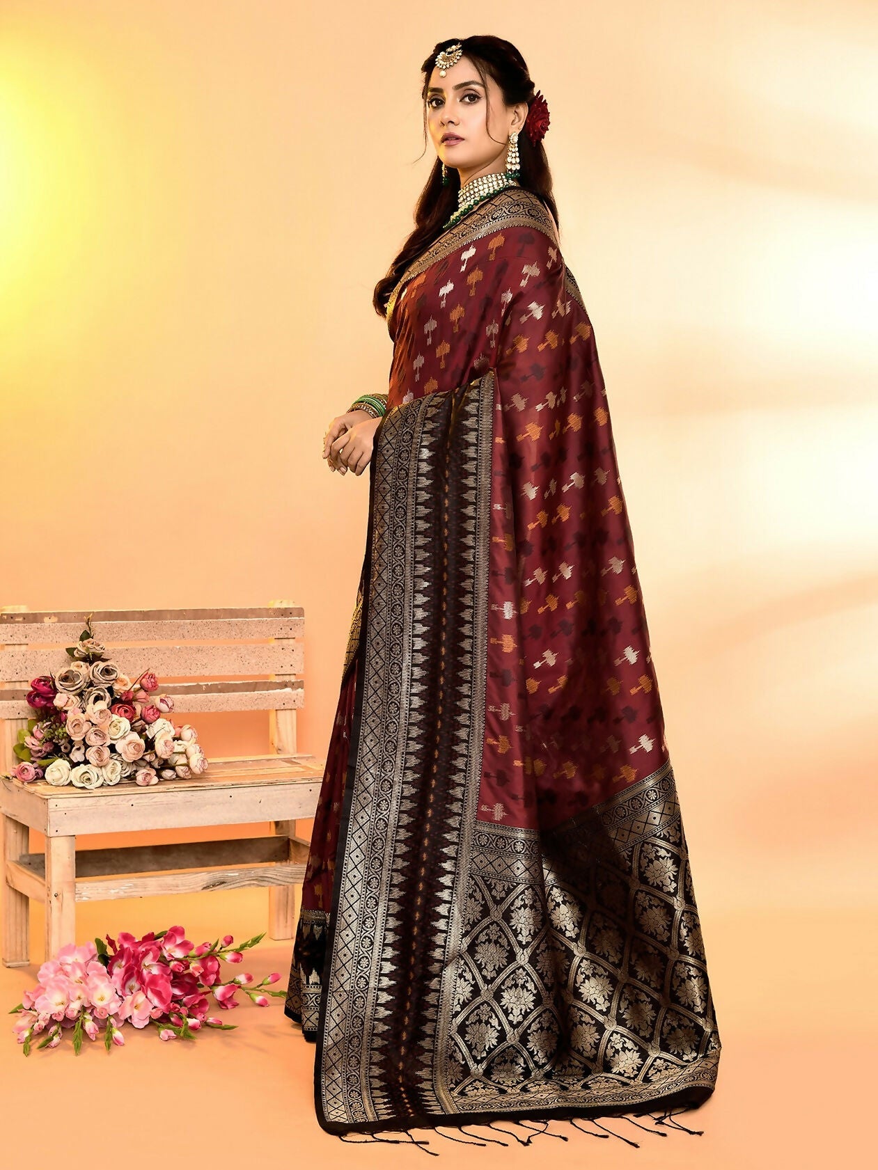 Joban Fashion Maroon & Black Plain With Weaving Border Banarasi Silk Sarees | Swadesiicart