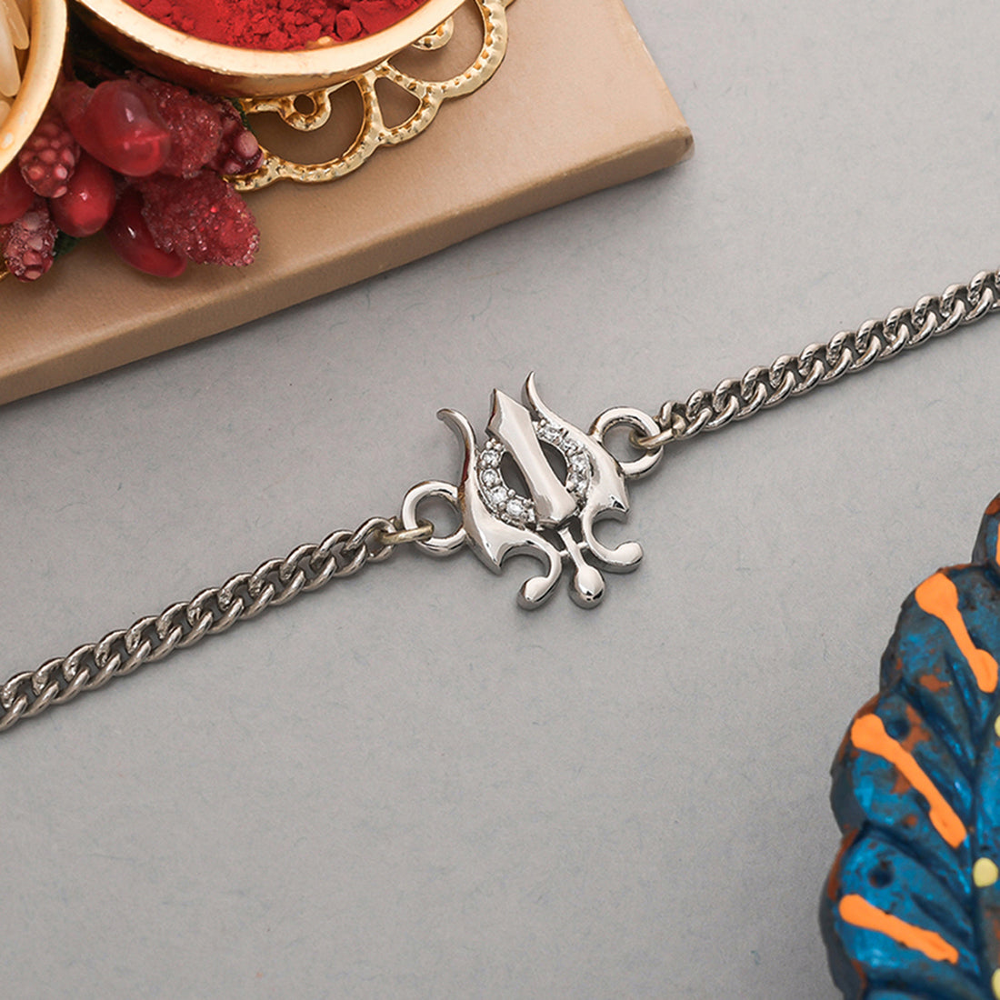 trueBrowns Trishul Silver Tone Bracelet Rakhi | Swadesiicart