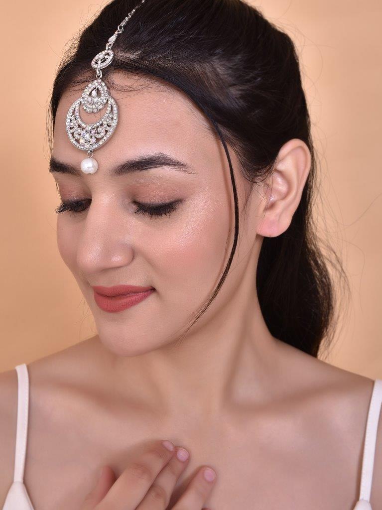 VOJ Silver Plated White AD-Studded Handcrafted Maang Tikka - Swadesiicart