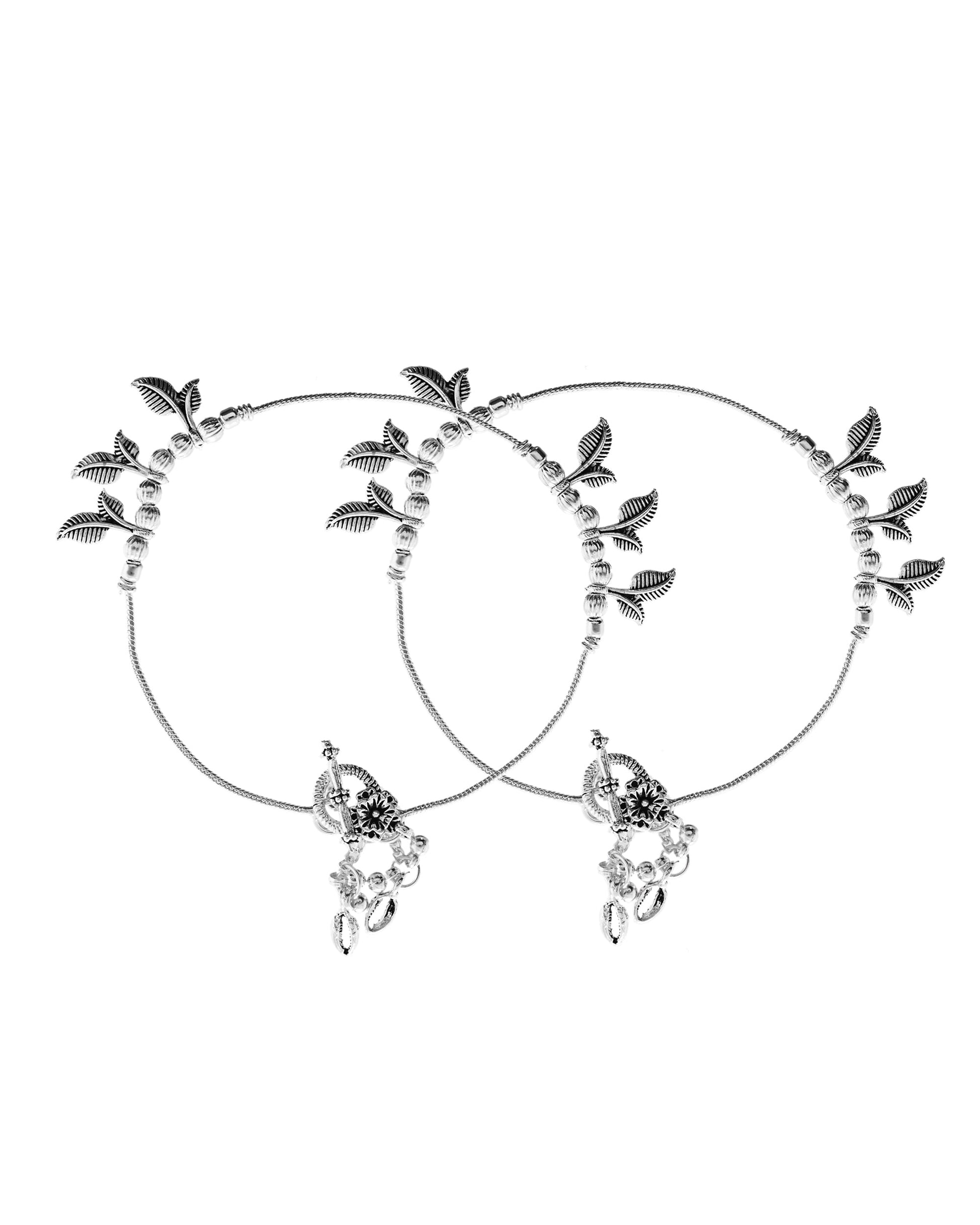 VOJ Set of 2 Silver Toned Leaf Designed Handcrafted Anklet - Swadesiicart