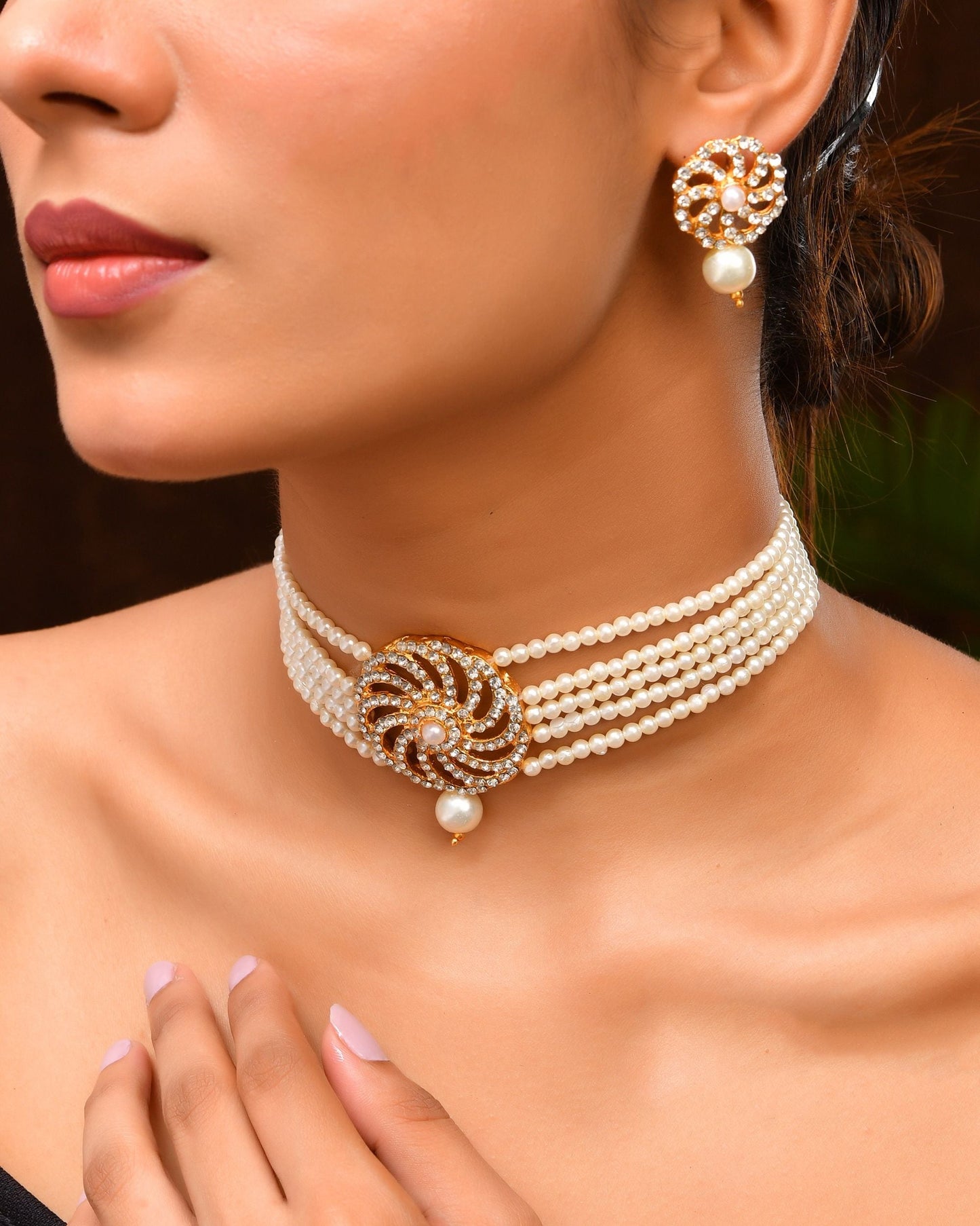 VOJ Gold Polished Stone And Pearl Studded Traditional Chokar Set - Swadesiicart