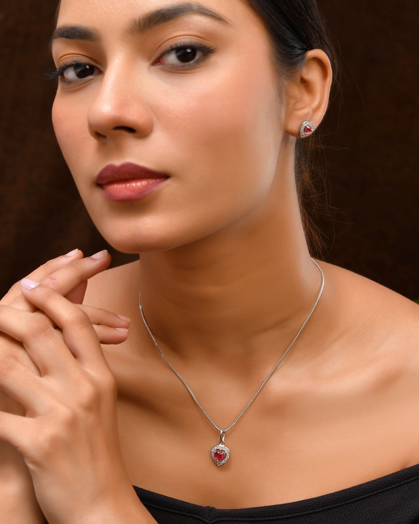 VOJ Silver Plated Pink Stone Studded Heart Shaped Chain Set - Swadesiicart