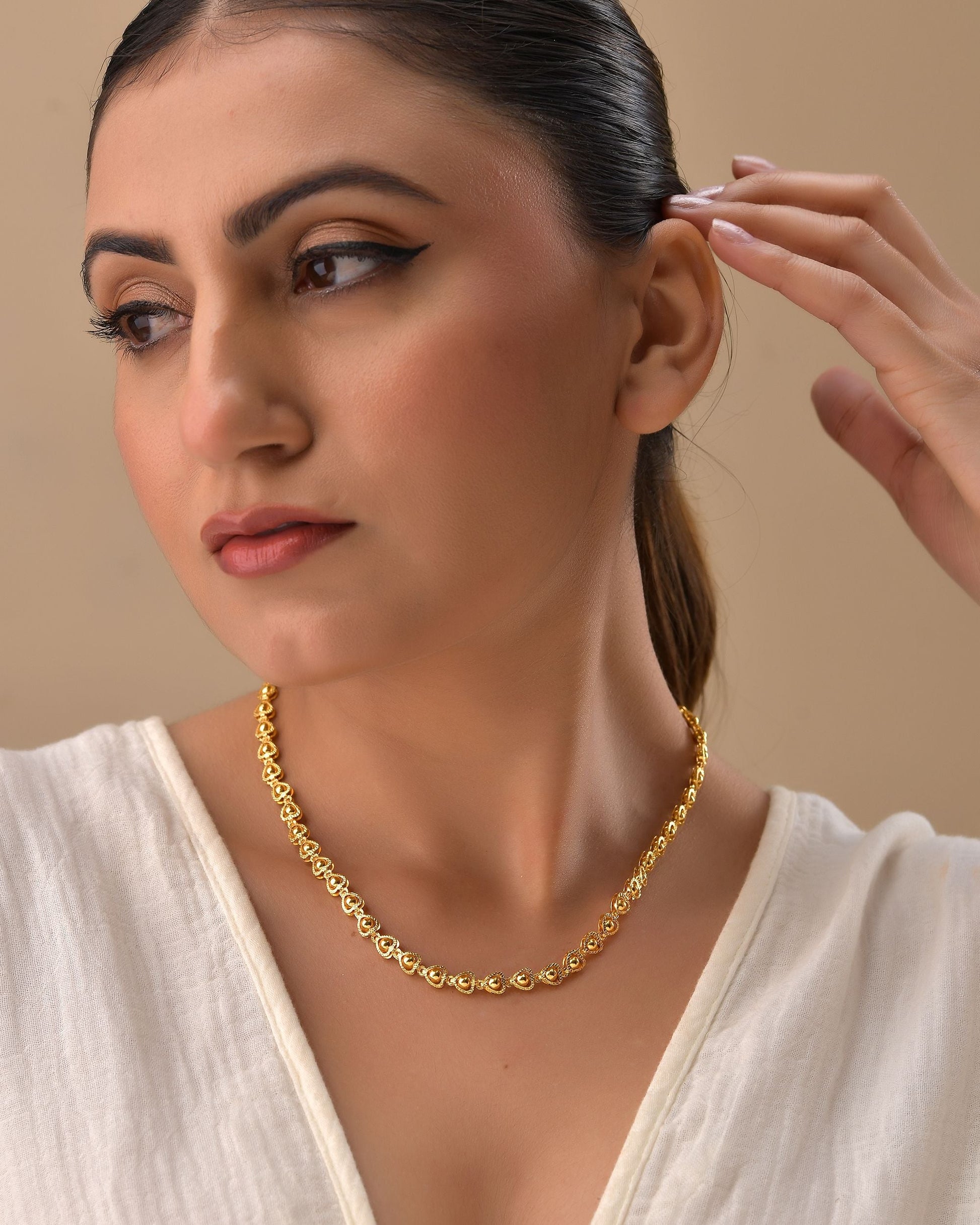 VOJ Gold Polished Heart Shaped Simple Chain For Women - Swadesiicart