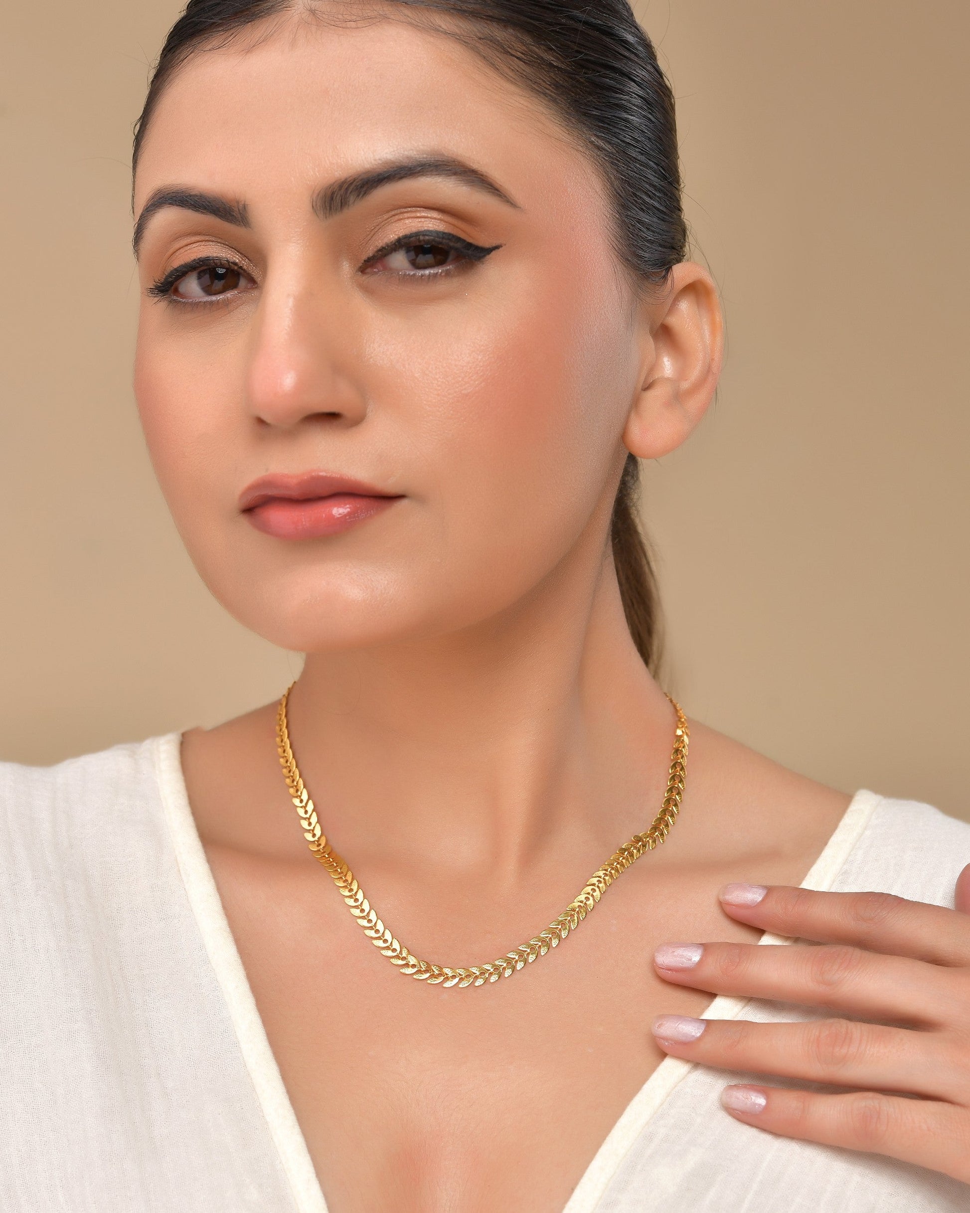 VOJ Leaf Shaped Minimal Chain For Women - Swadesiicart