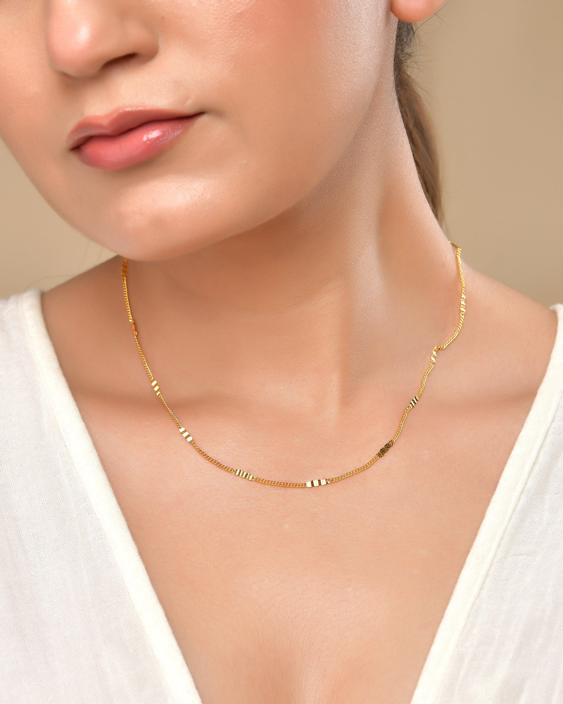 VOJ Women Stainless Steel Gold Polished Minimal Pipe Chain - Swadesiicart