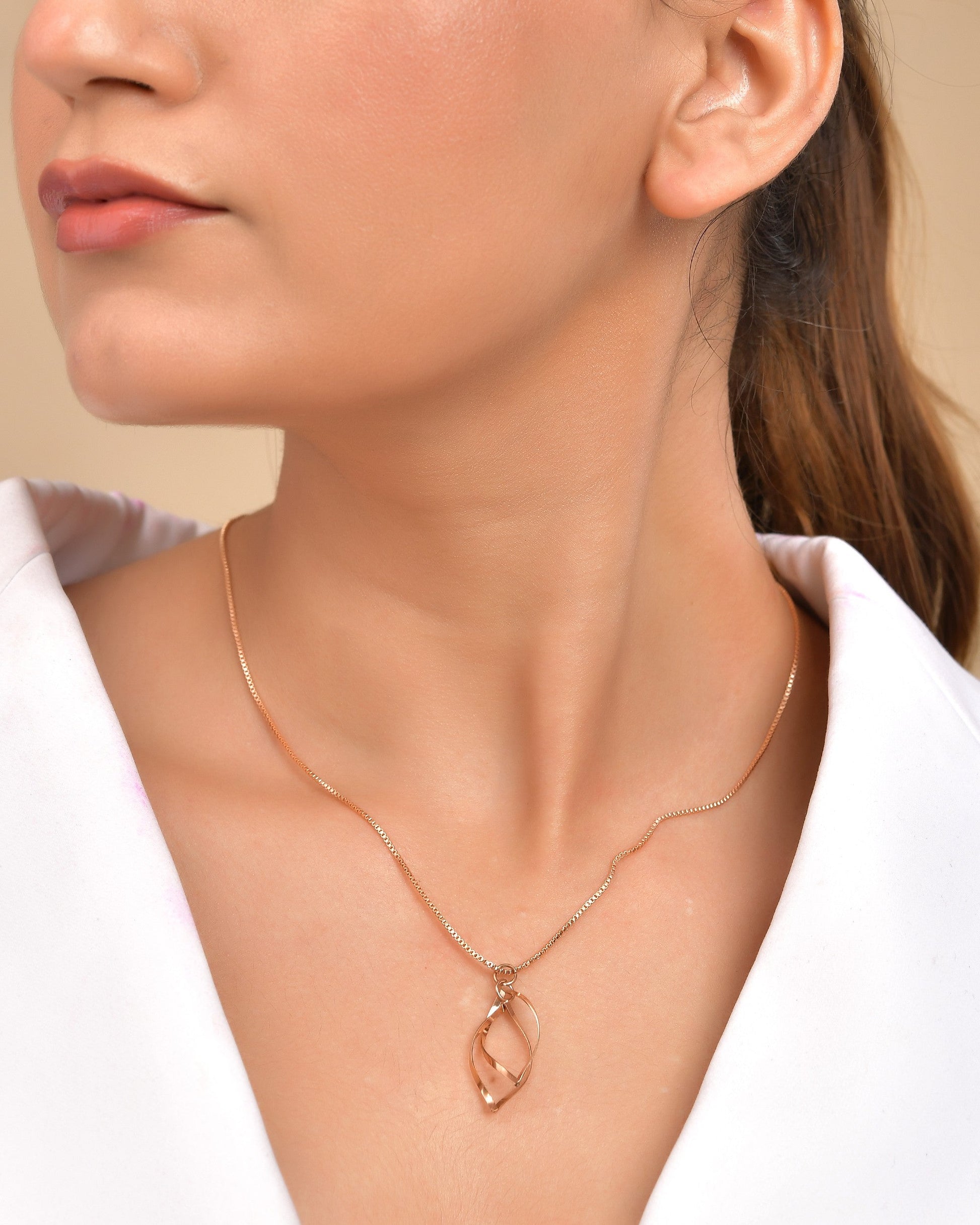 VOJ Rose Gold Polished Chain With Designer Pendant - Swadesiicart