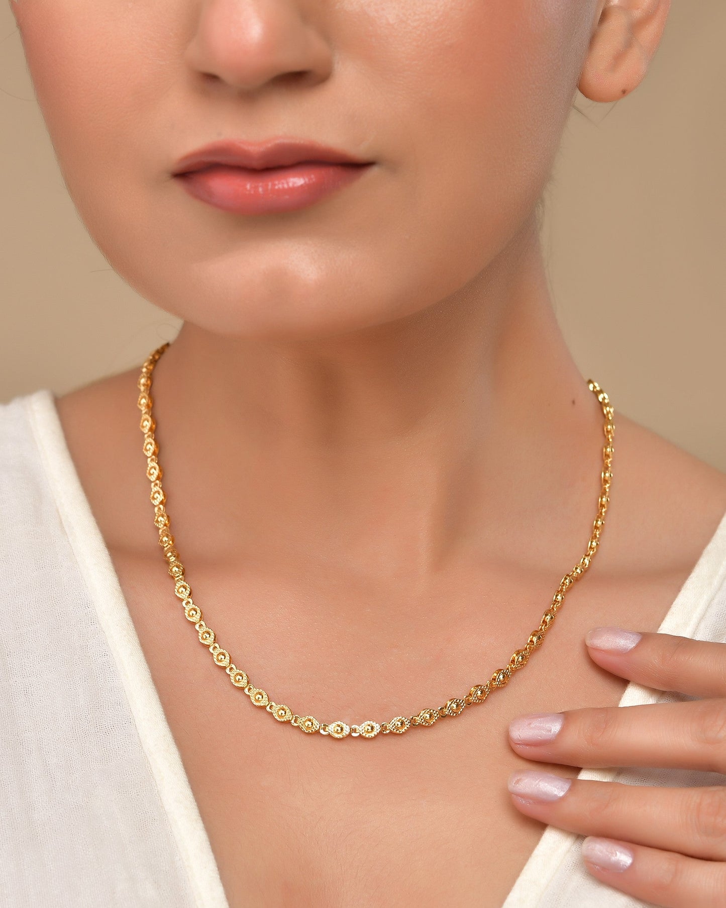 VOJ Gold Polished Oval Shaped Designer Chain For Women - Swadesiicart