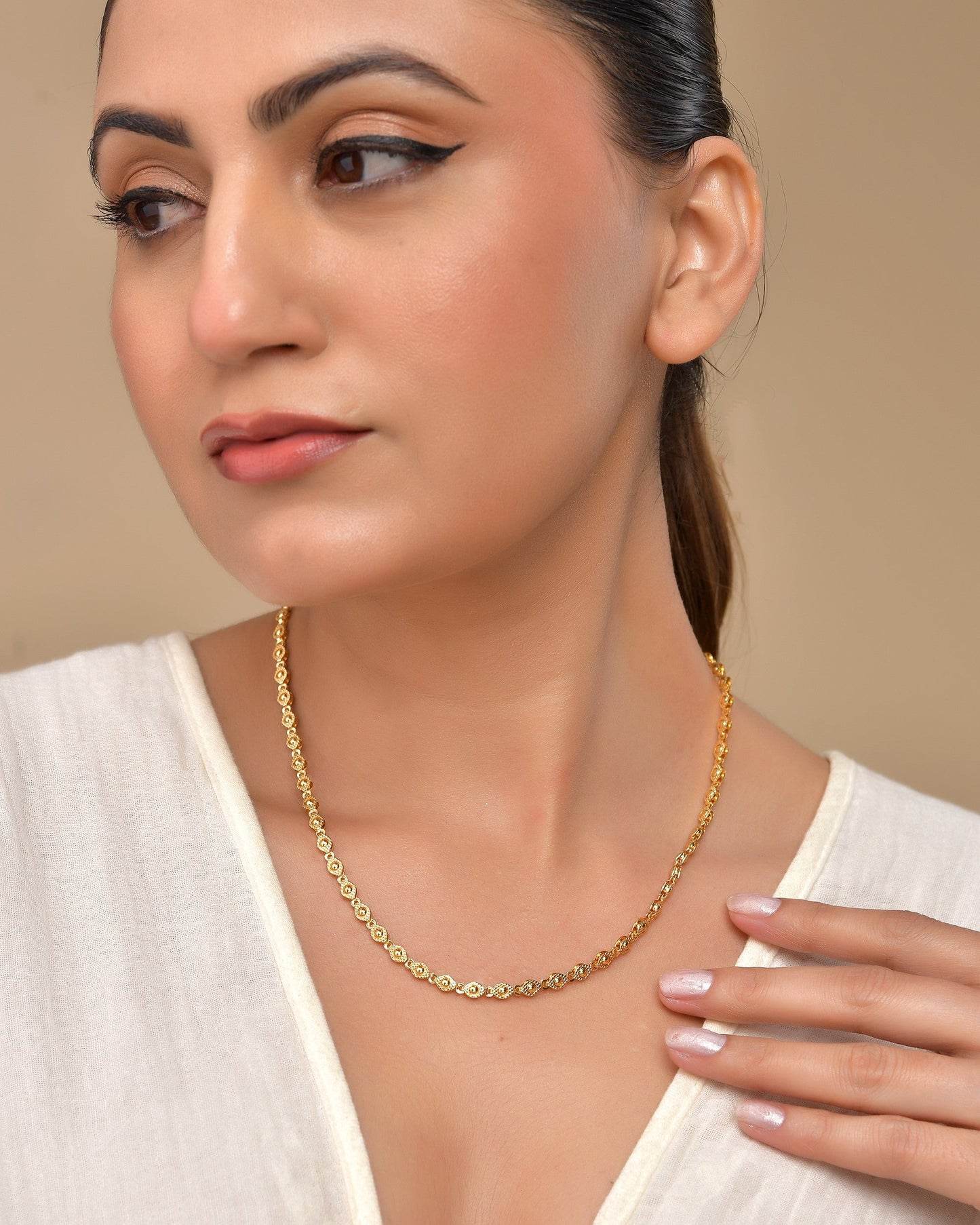 VOJ Gold Polished Oval Shaped Designer Chain For Women - Swadesiicart
