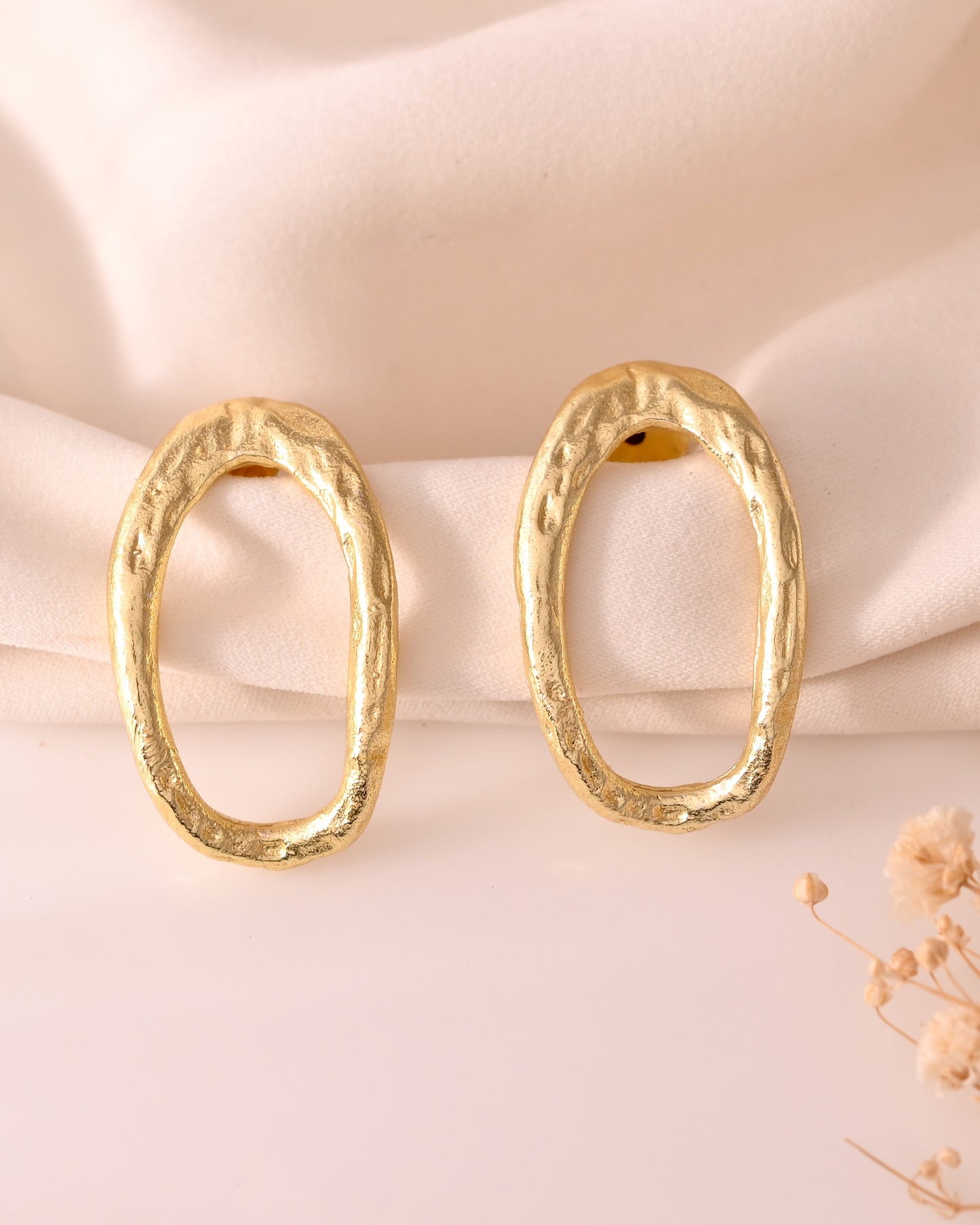 VOJ Gold Polished Anti Tarnished Oval Shaped Studs Earrings - Swadesiicart