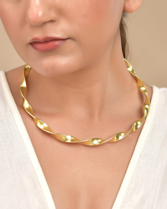 VOJ Gold Polished Anti Tarnished Twisted Hasli Necklace | Swadesiicart