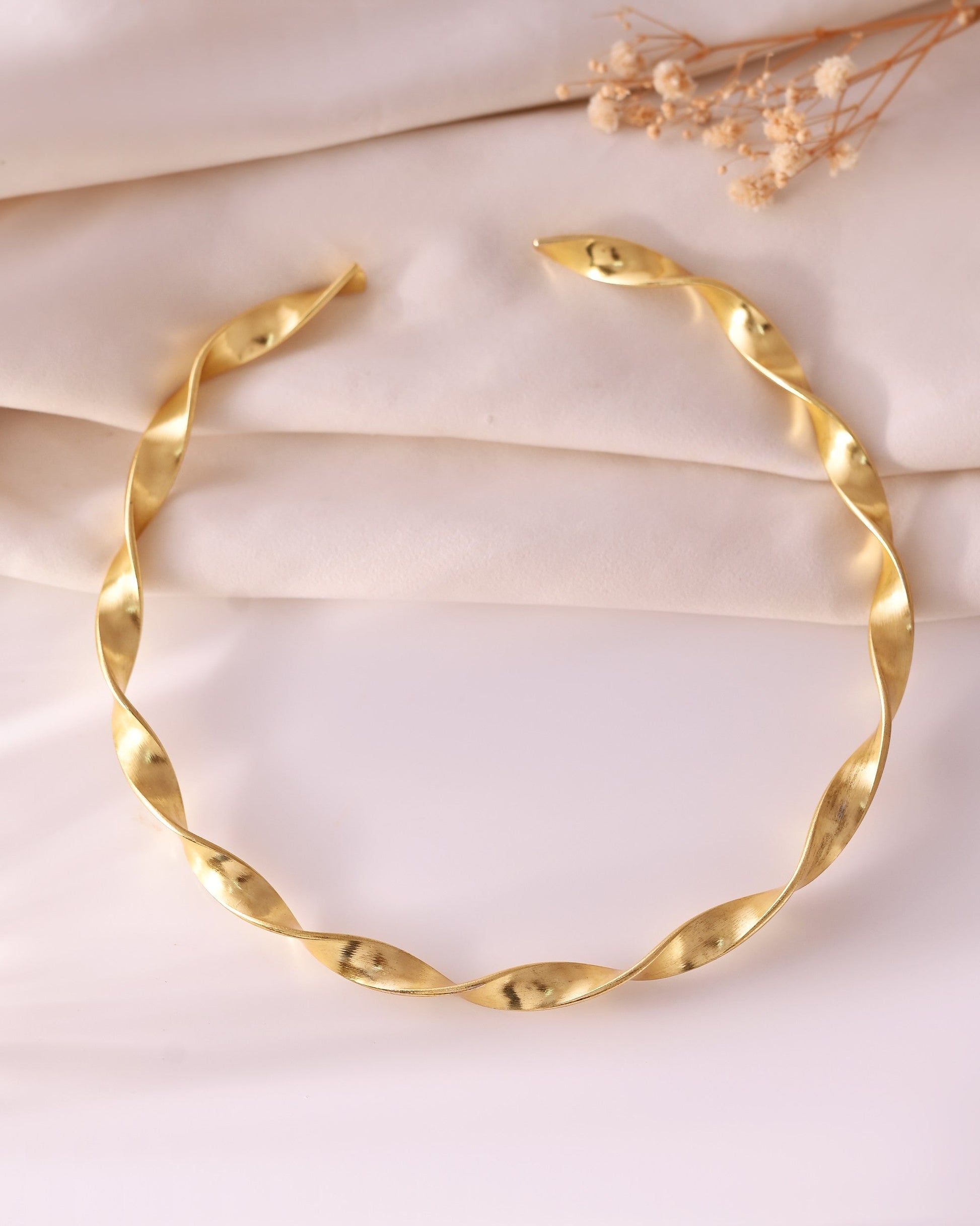 VOJ Gold Polished Anti Tarnished Twisted Hasli Necklace | Swadesiicart