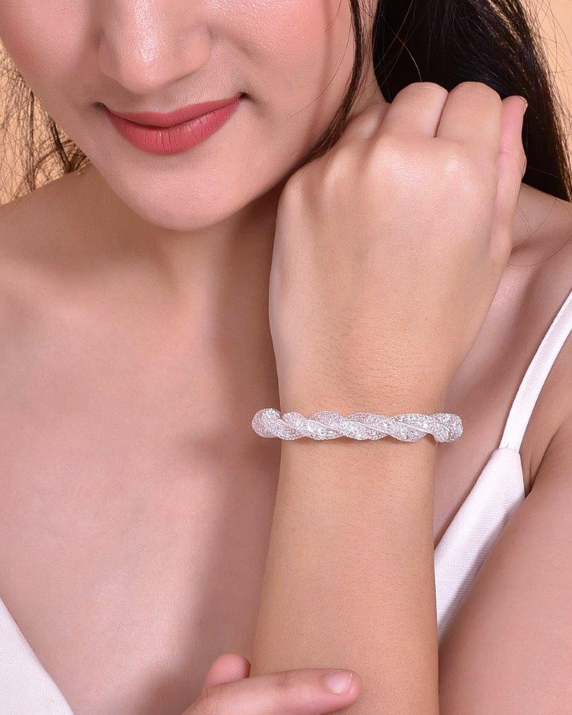 VOJ Silver Plated White Kada Beads Kada Bracelet - Swadesiicart