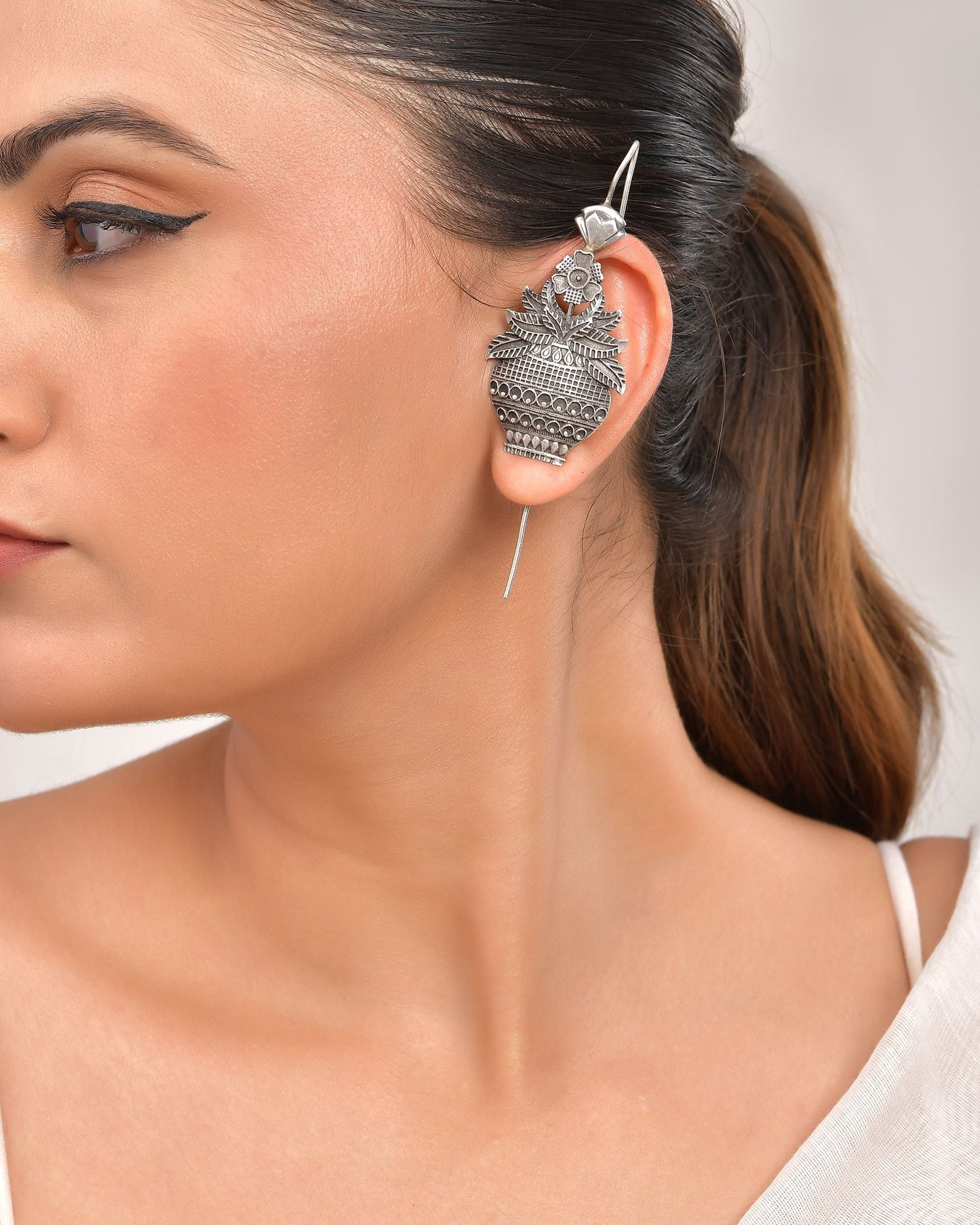 VOJ Silver Toned Designer Floral Shaped Ear Cuff - Swadesiicart
