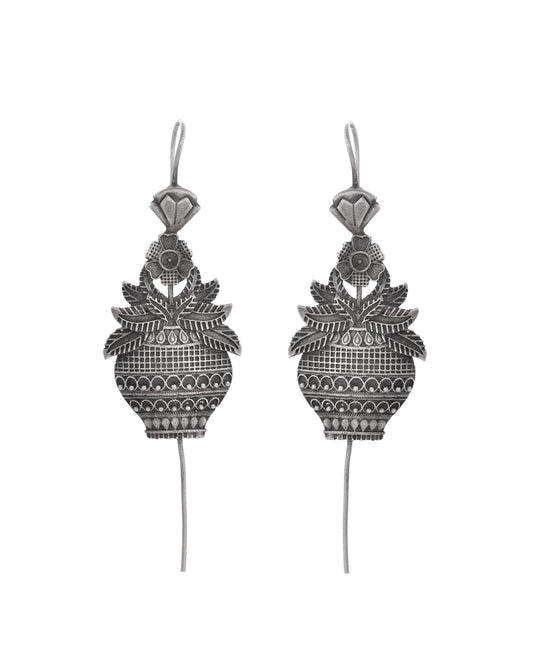 VOJ Silver Toned Designer Floral Shaped Ear Cuff - Swadesiicart