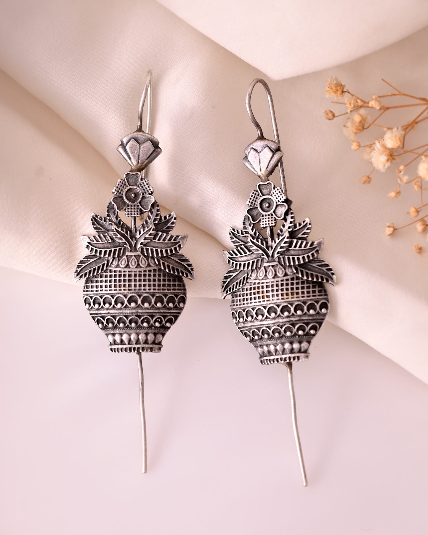 VOJ Silver Toned Designer Floral Shaped Ear Cuff - Swadesiicart