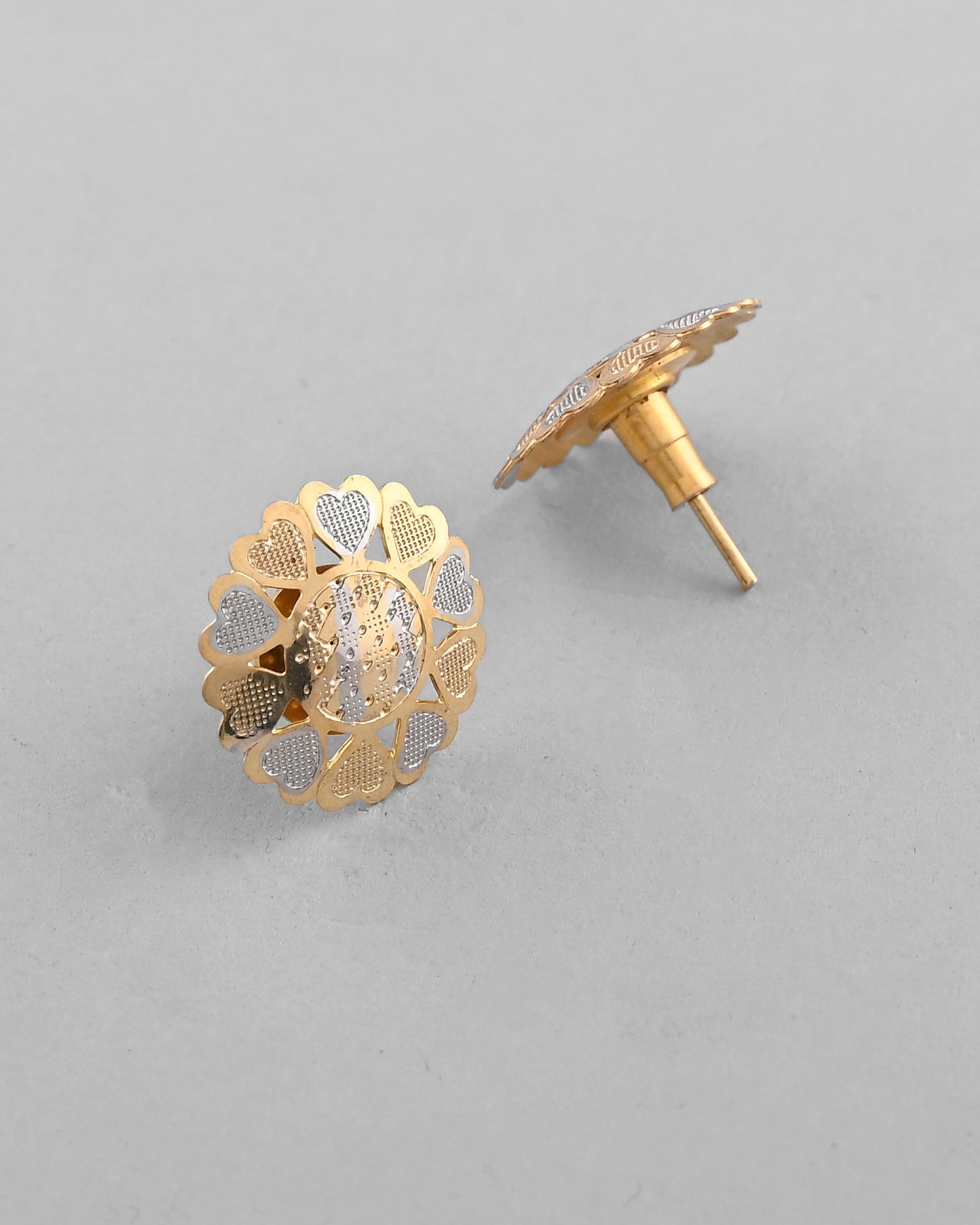VOJ White and Yellow Gold-Polished Chain With Flower shaped Pandent And Flower shaped Earrings - Swadesiicart