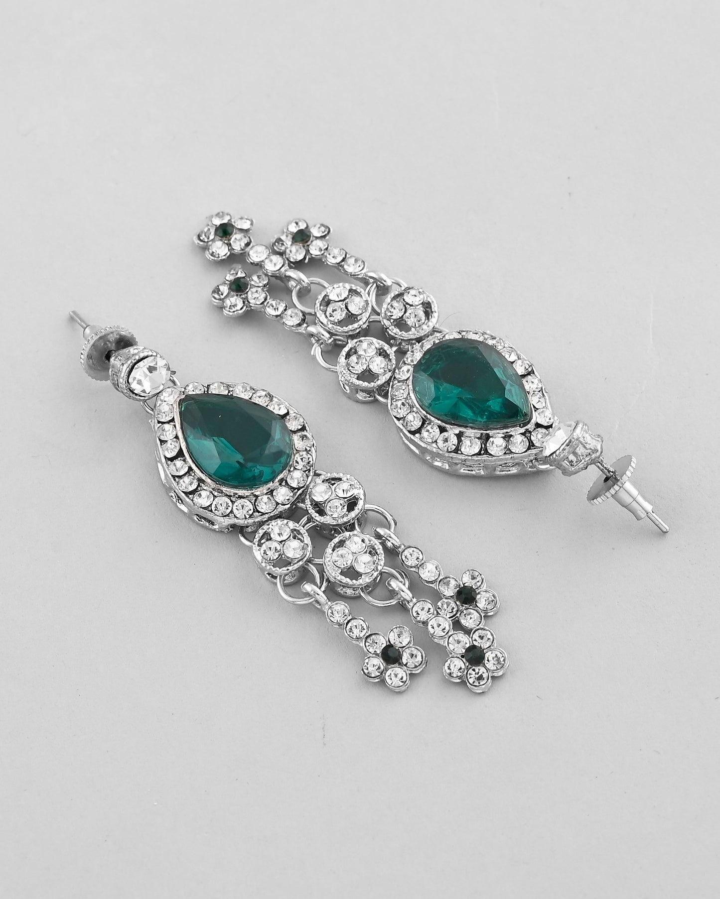 VOJ Silver Plated CZ-Stone Studded With Green Stone Choker Set With Mangtikka | Swadesiicart