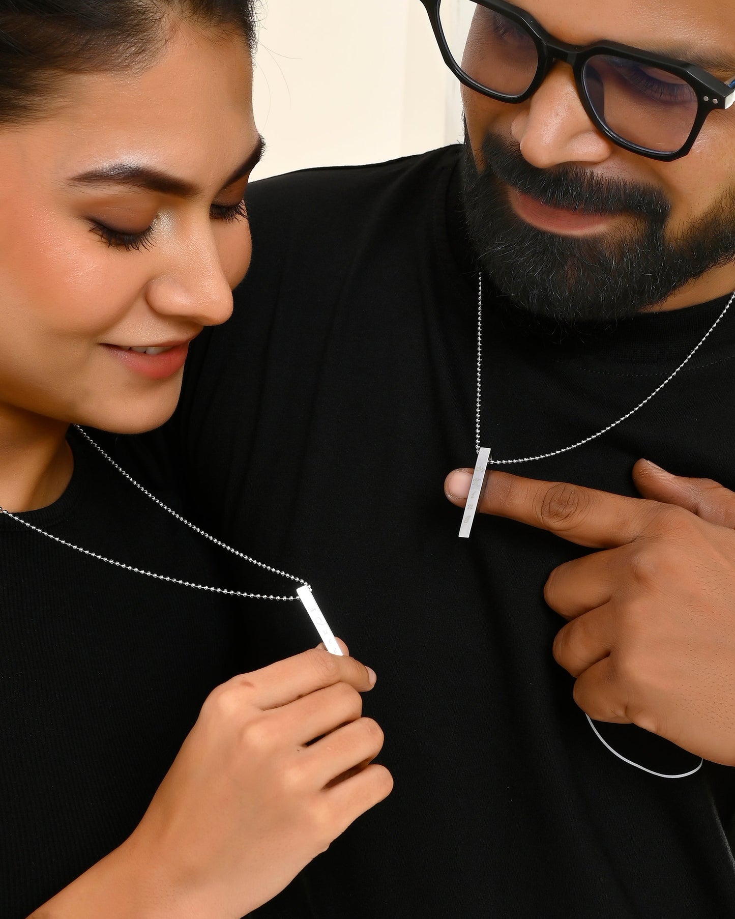 VOJ Silver Plated Couple King & Queen Chain Set | Swadesiicart