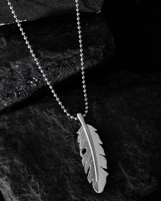 VOJ Silver Plated Men Chain With Leaf Shaped Pendent | Swadesiicart
