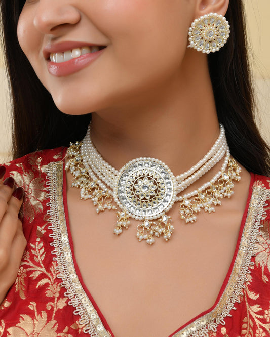 VOJ Gold-Polished Kundan Studded Choker Jewellery Set - Swadesiicart
