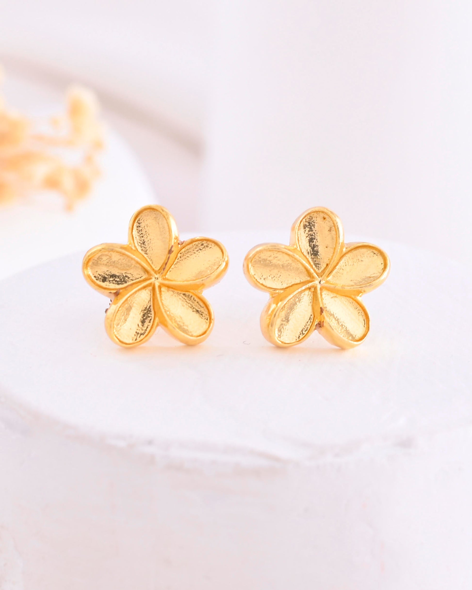 VOJ Gold-Polished Flower Shape Anti Tarnish Studs Earrings - Swadesiicart