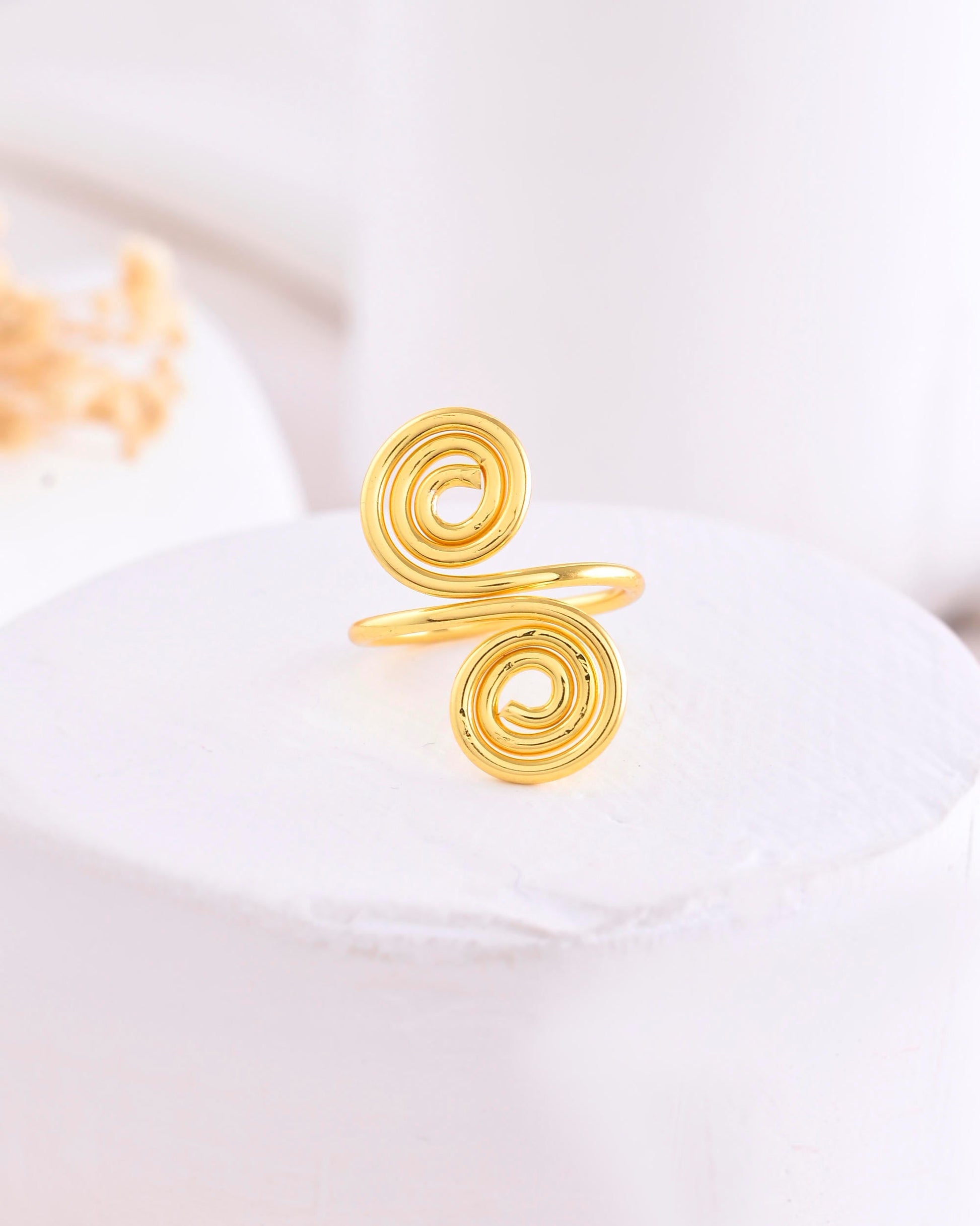 VOJ Gold-Polished Circular Designed Anti Tarnish Finger Ring - Swadesiicart