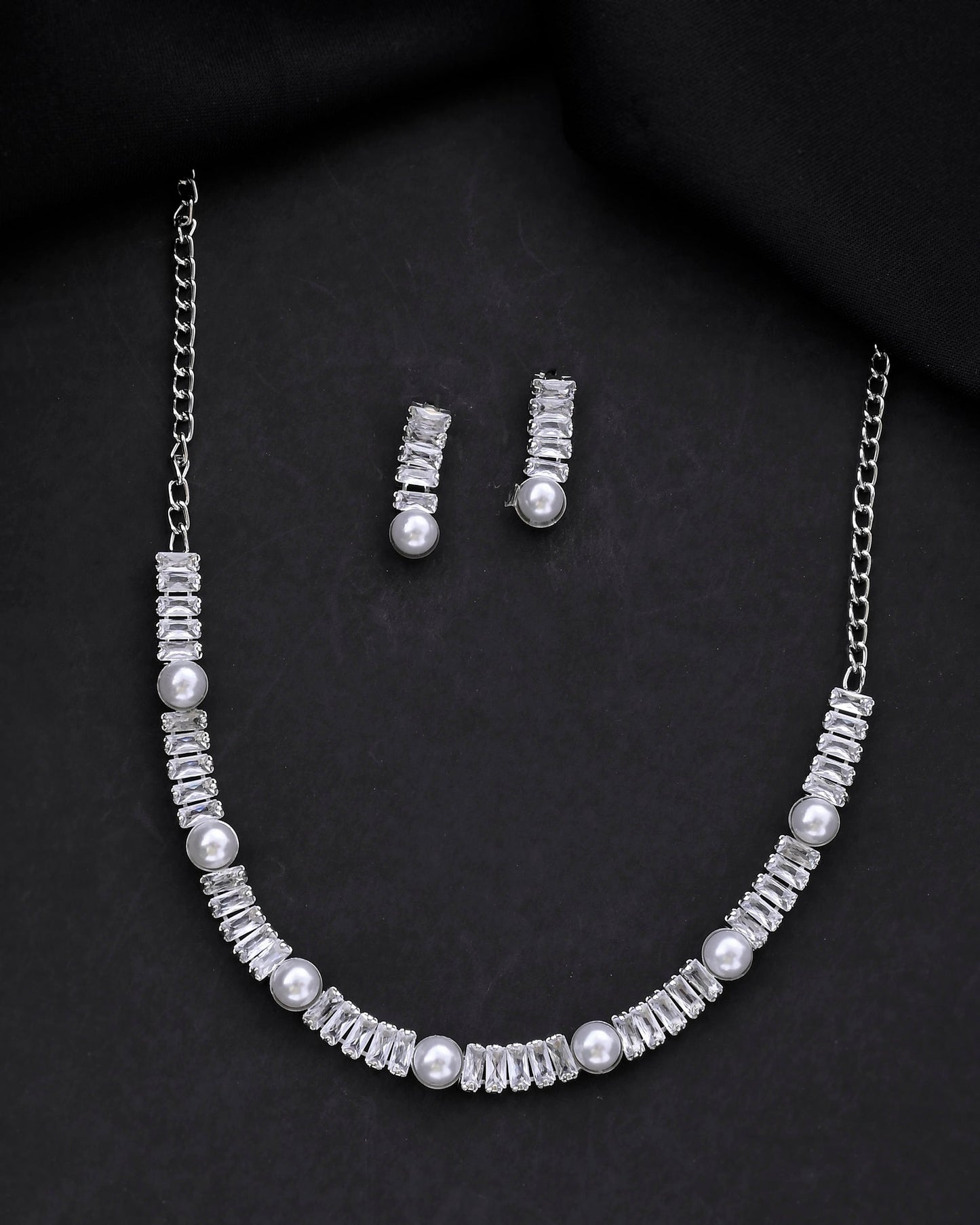 VOJ Silver Plated Pearl And Stone Studded Necklace Set - Swadesiicart