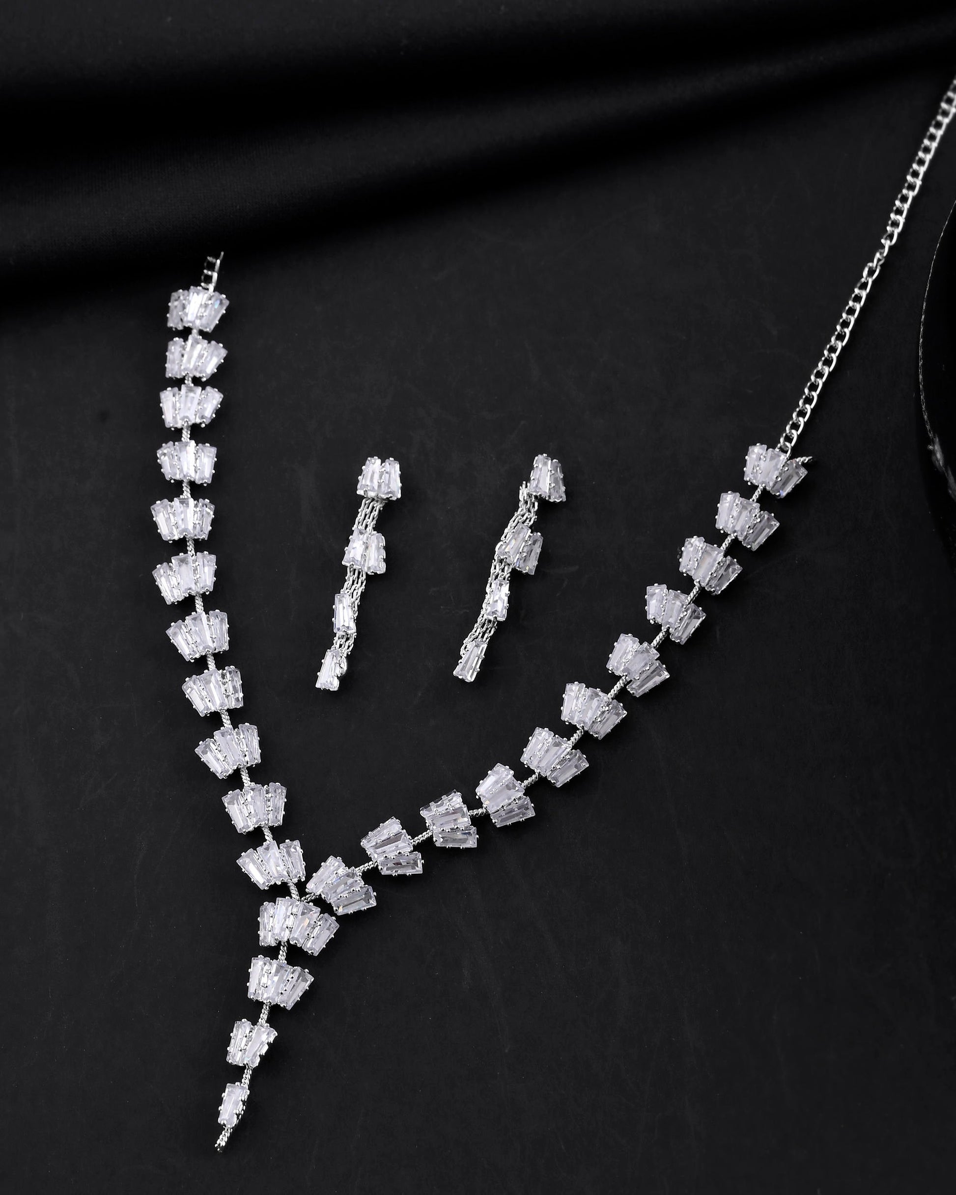 VOJ Silver Plated Artifical Stone Studded Necklace Set - Swadesiicart
