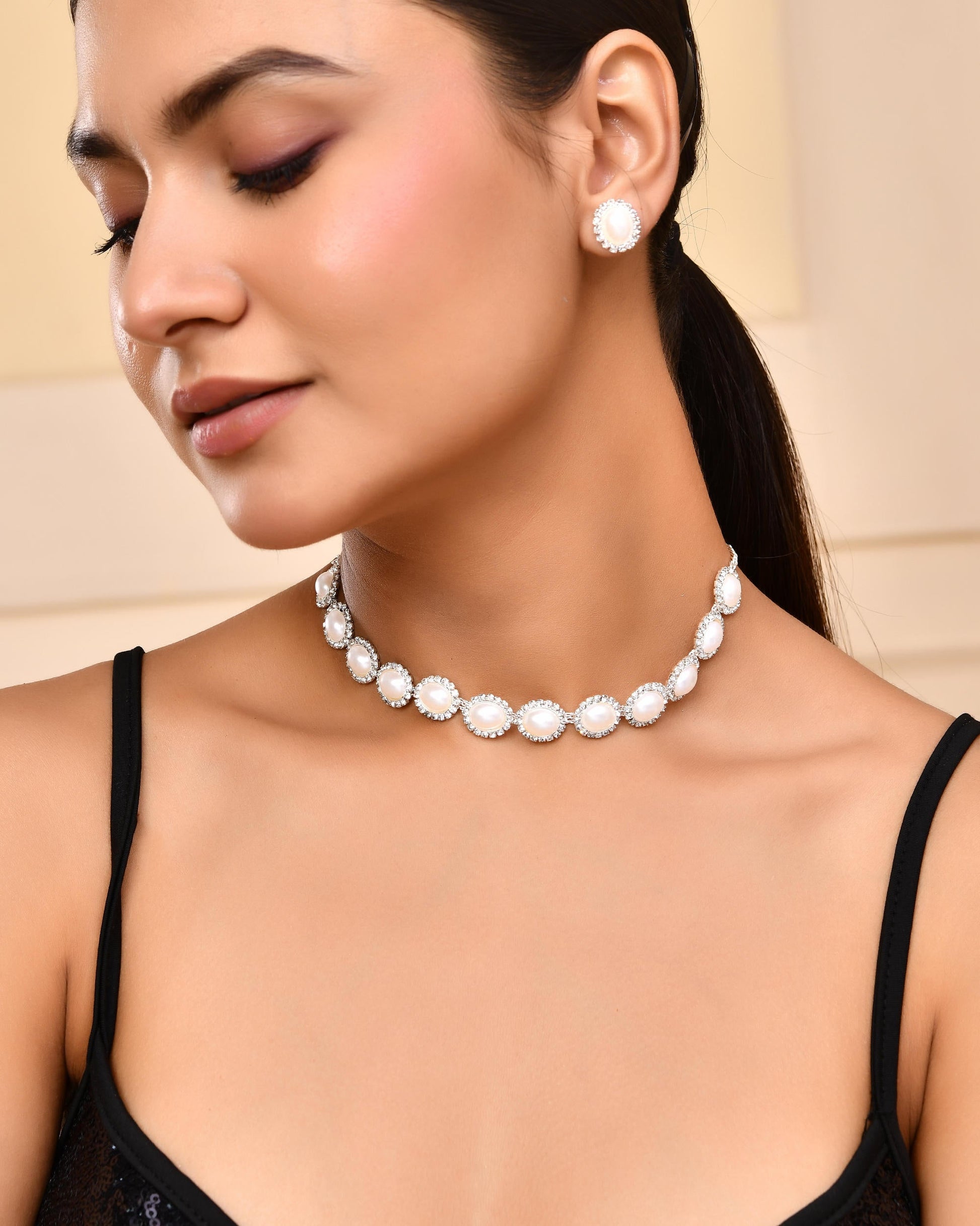 VOJ Silver Plated Pearl and Stones Studded Oval Shaped Jewellery Set - Swadesiicart