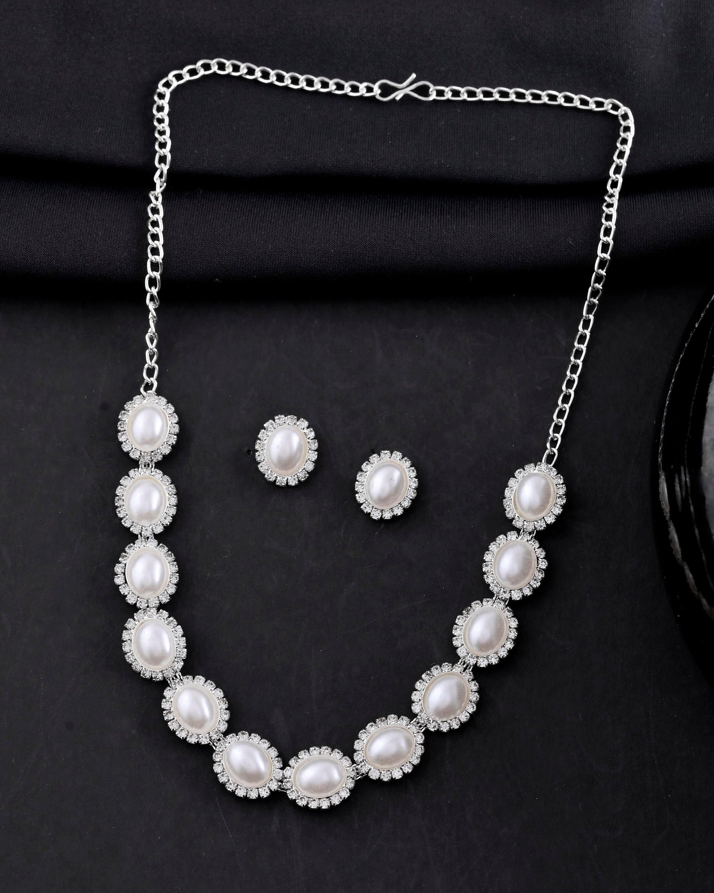 VOJ Silver Plated Pearl and Stones Studded Oval Shaped Jewellery Set - Swadesiicart