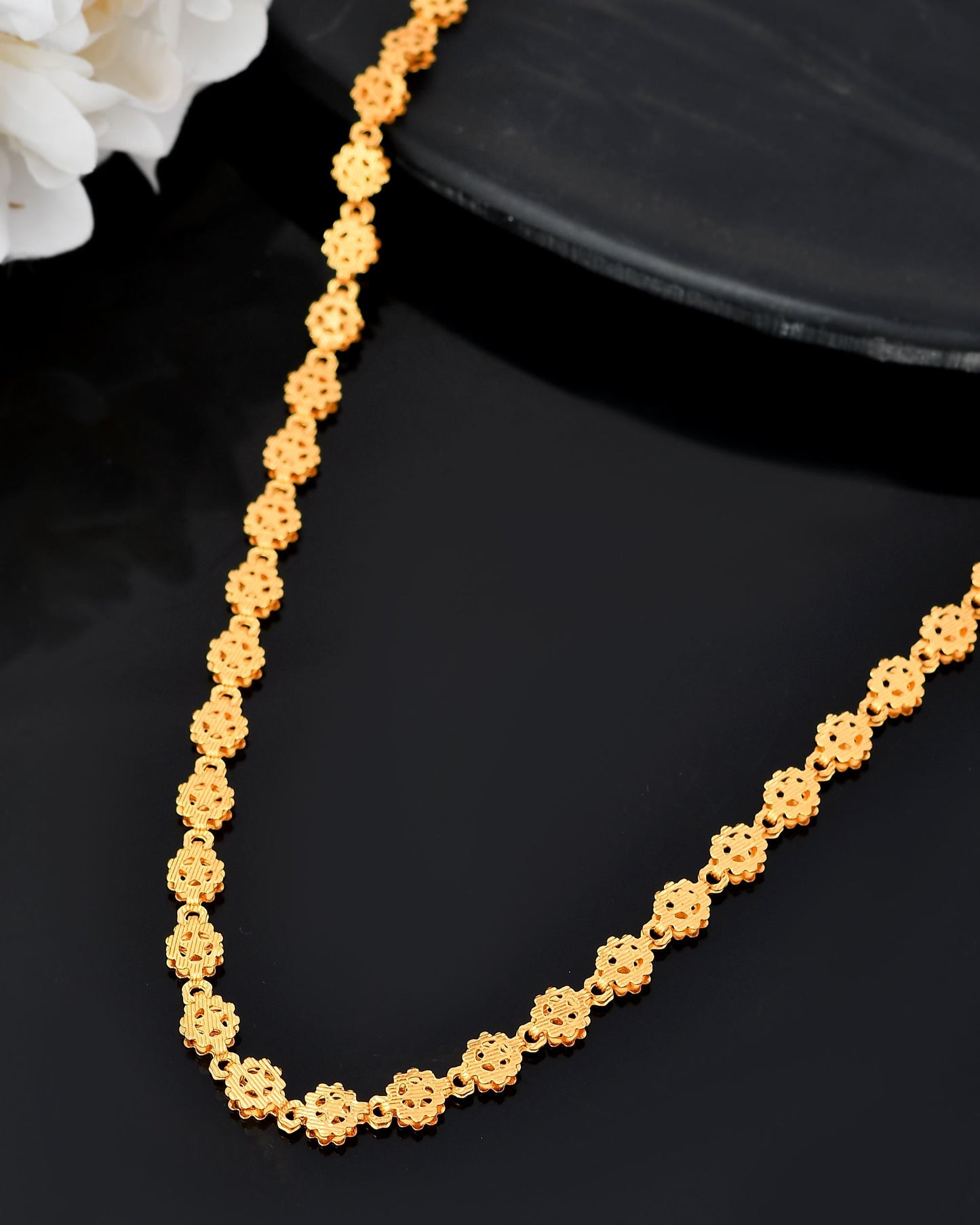 VOJ Women Gold Polished Geometric Shaped Stainless Steel Chain - Swadesiicart