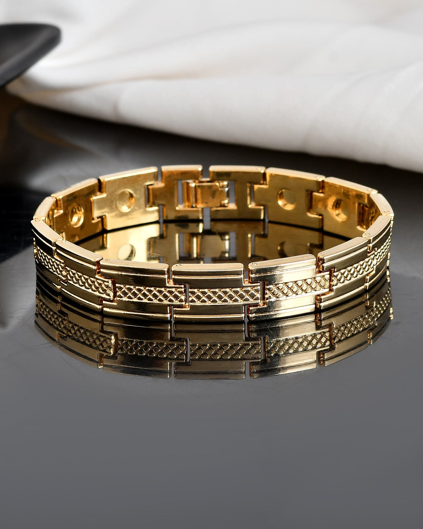 VOJ Men Gold-Toned Stainless Steel Grid Pattern Chain Bracelet - Swadesiicart