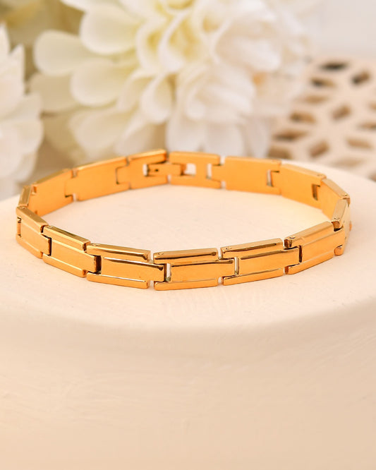 VOJ Gold Toned Linked Minimal Bracelet For Men's - Swadesiicart